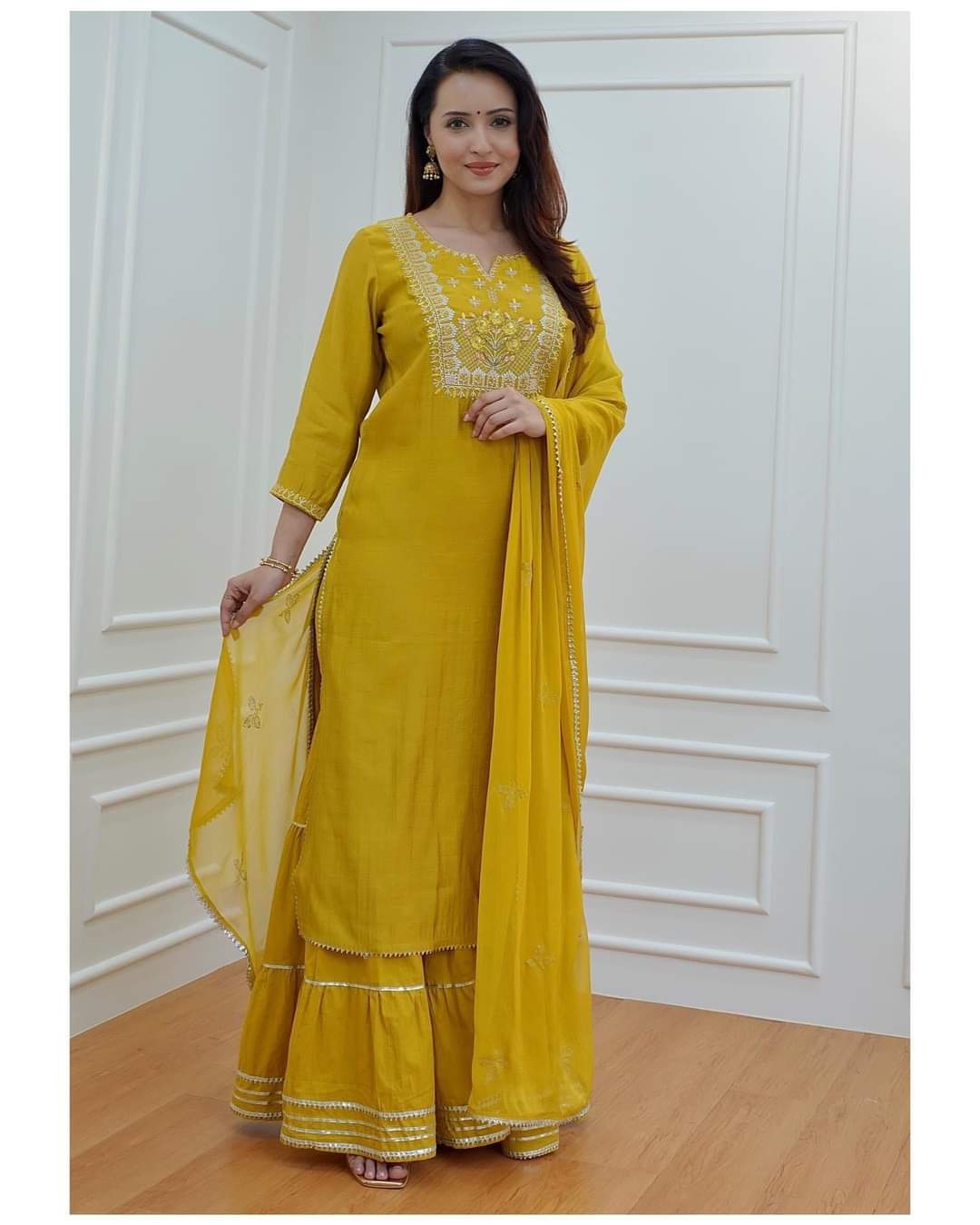 Gayra Three Piece_img_0