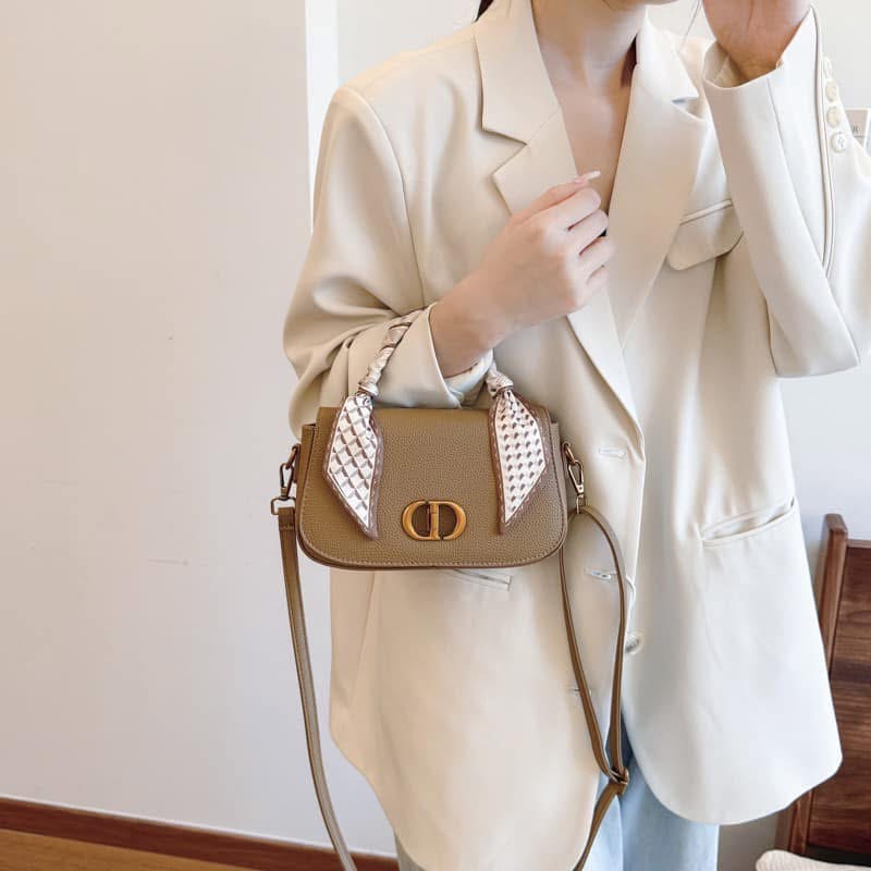 Trendy Fashionable Party Bag Premium Quality (CHINA)_img_1