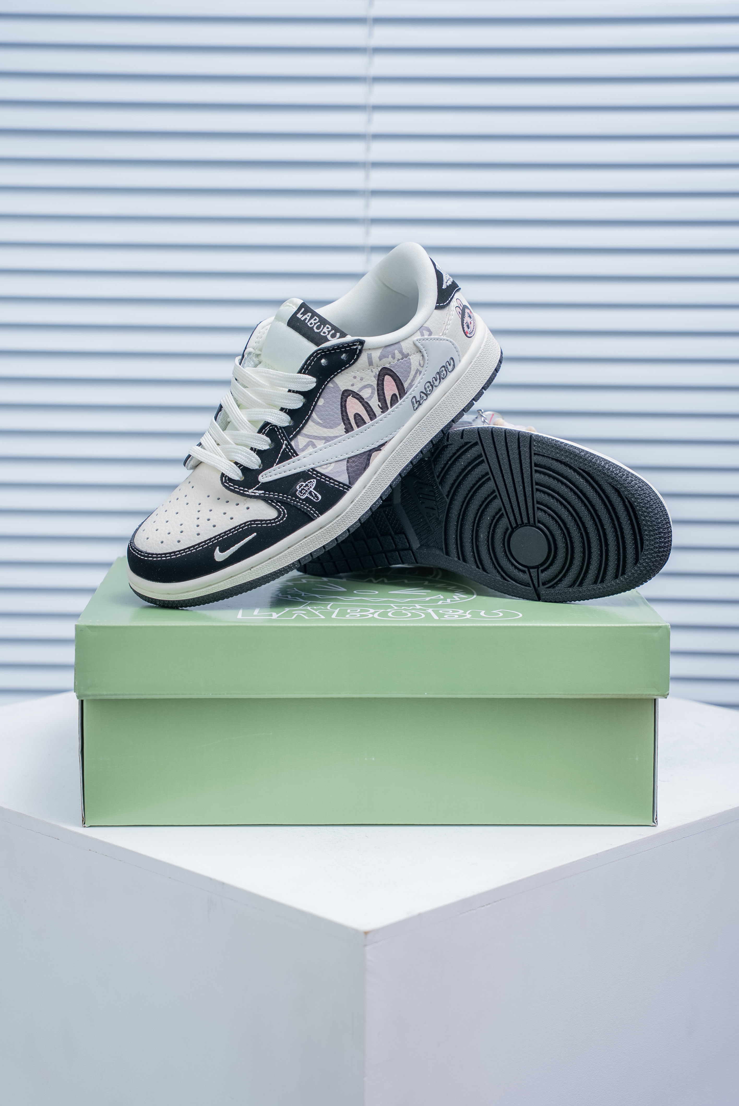 Nike Air Jordan 1 Low Labubu (1:1)_img_0