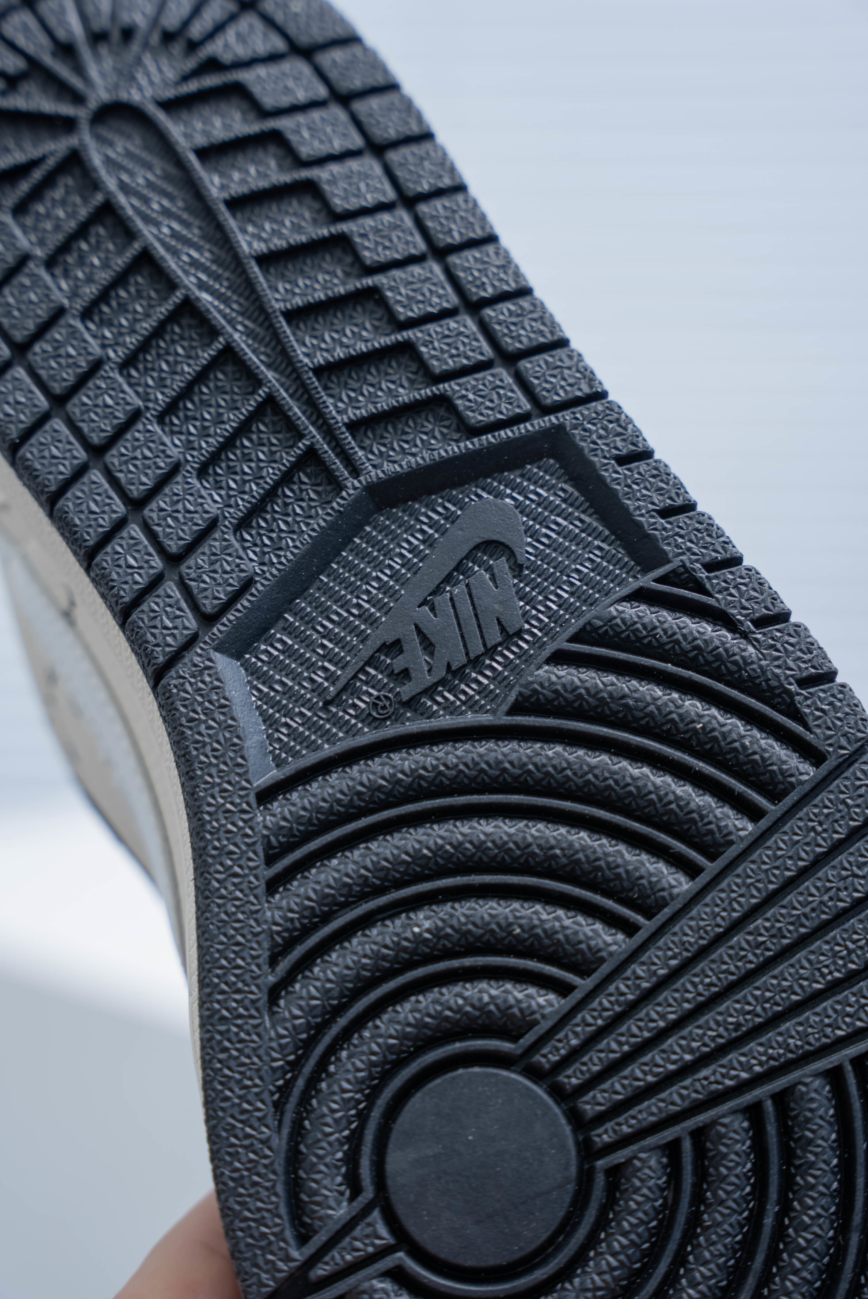 Nike Air Jordan 1 Low Labubu (1:1)_img_8