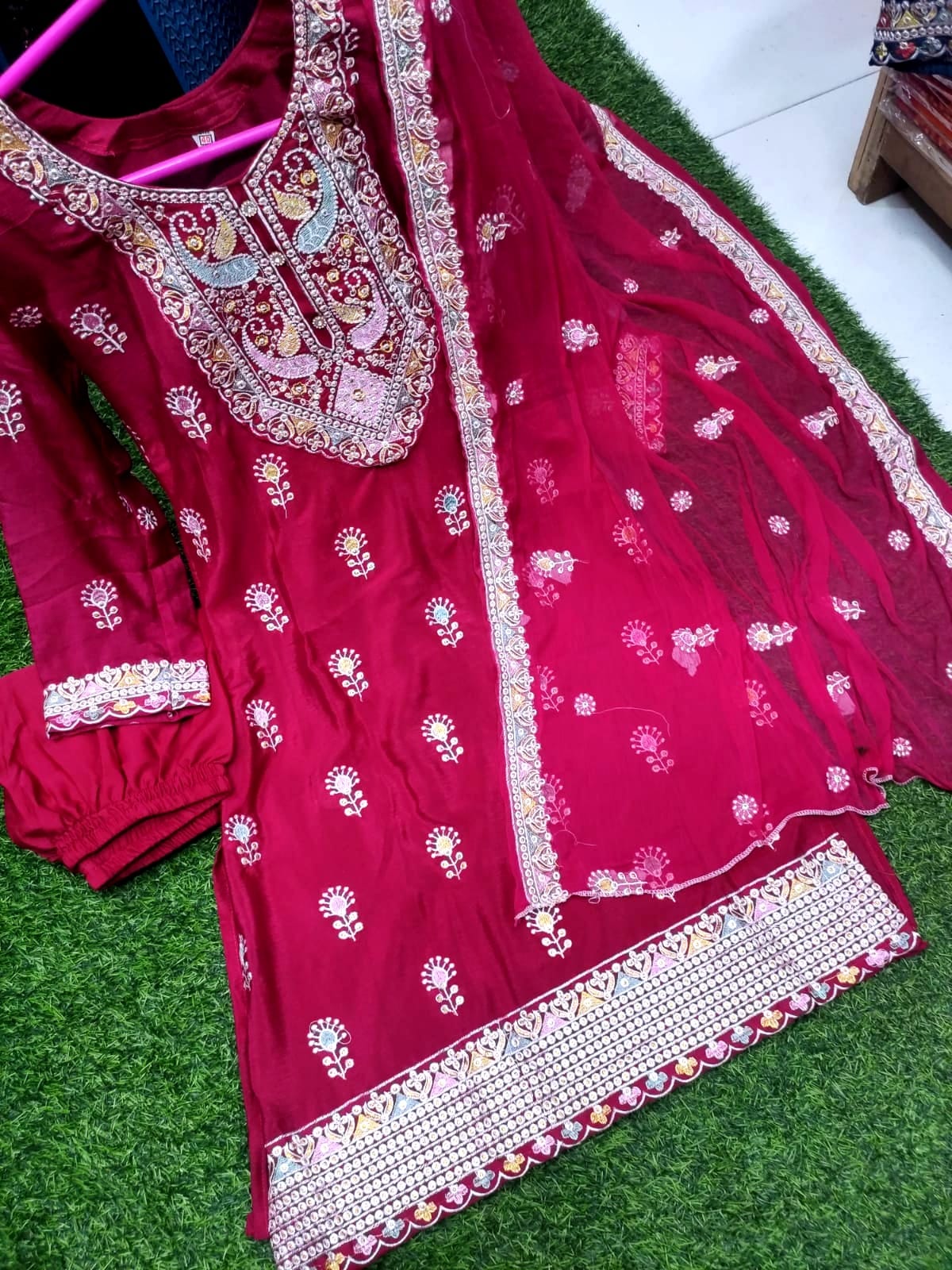 Readymade Three Piece_img_0