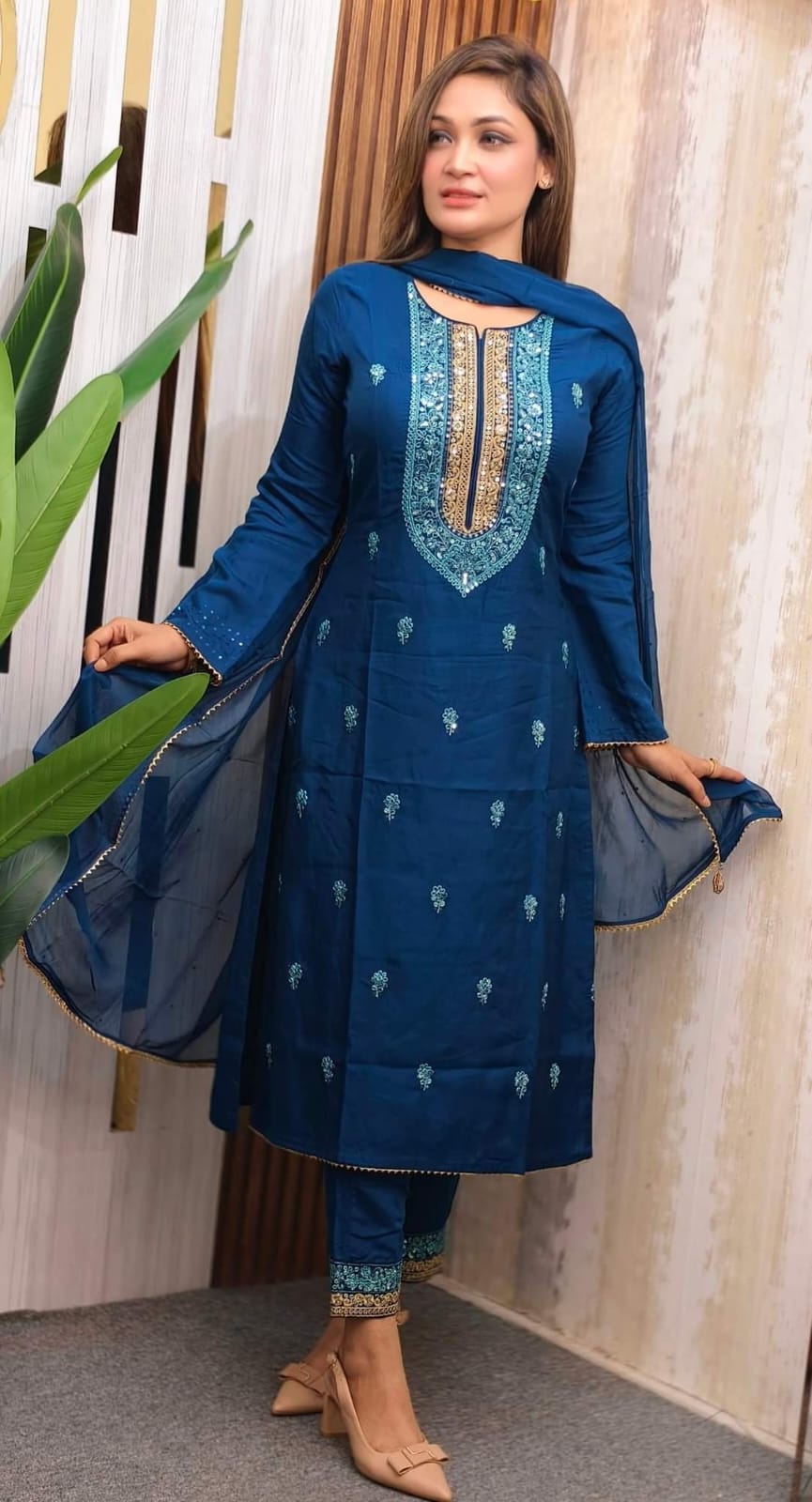 Naira Cut Linen Sequence Stitched Three Piece_img_0