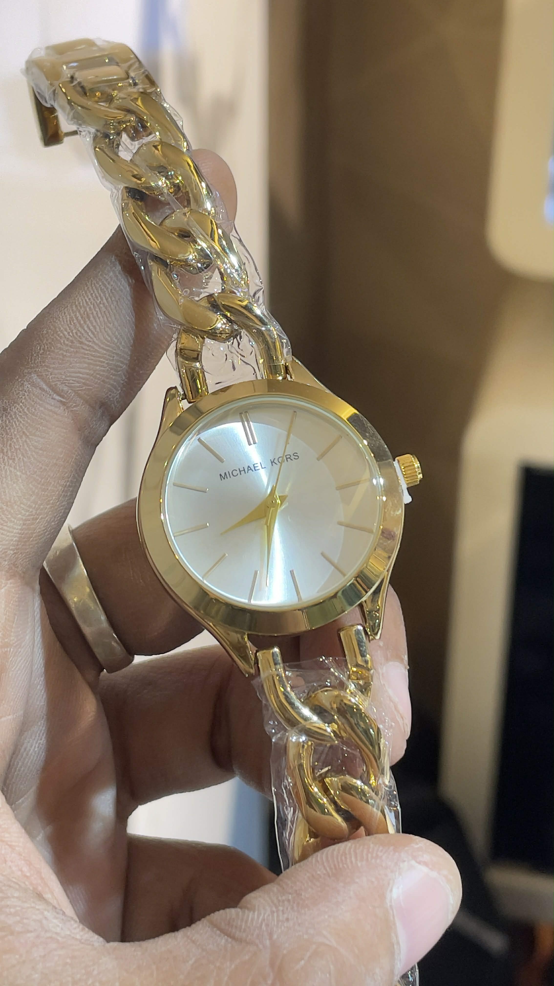 Michael Kors Women's Slim Runway Champagne-Gold Chain Mother of Pearl Dial