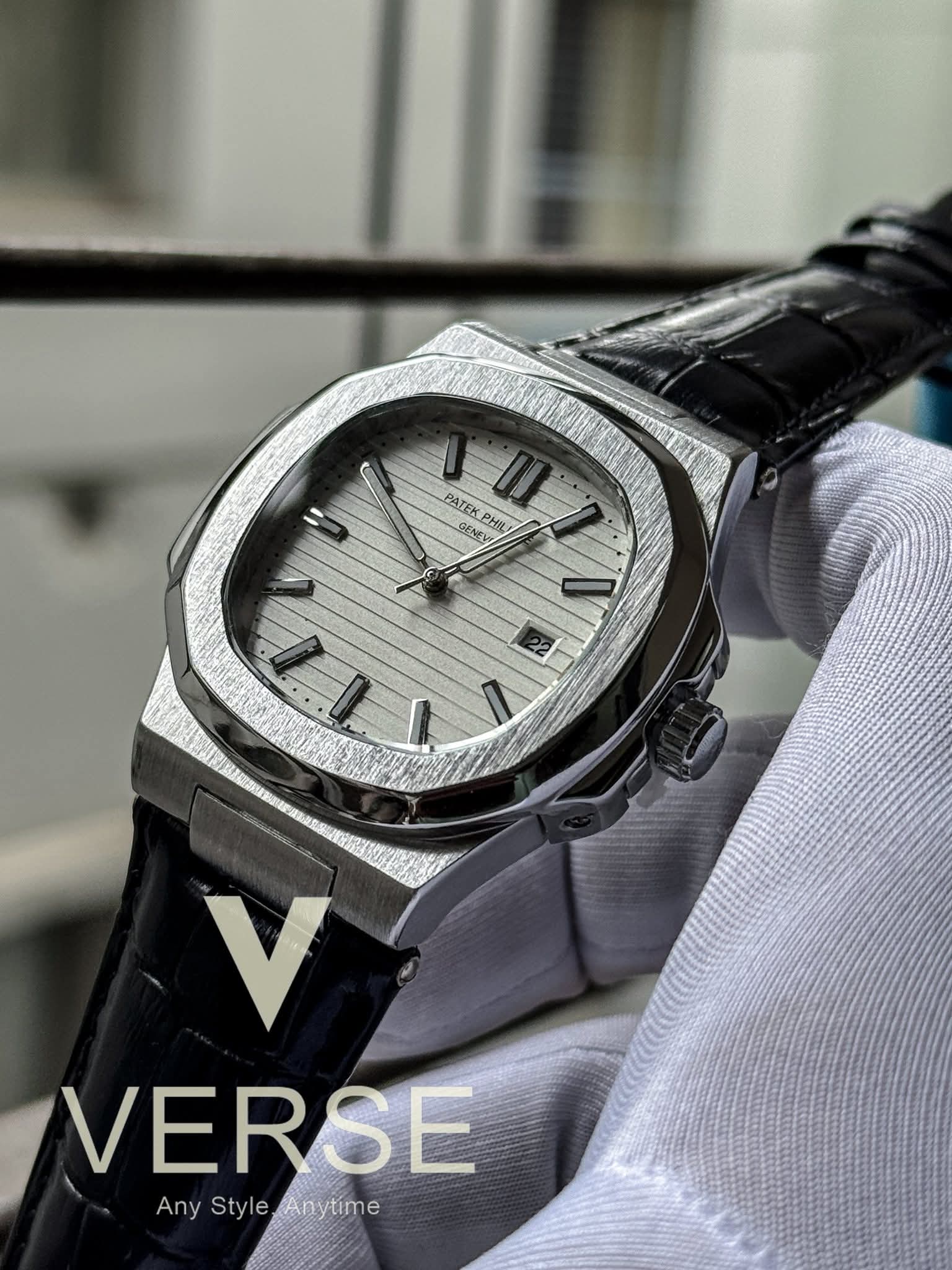 Patek Philippe Nautilus Black Belts Quartz_img_1