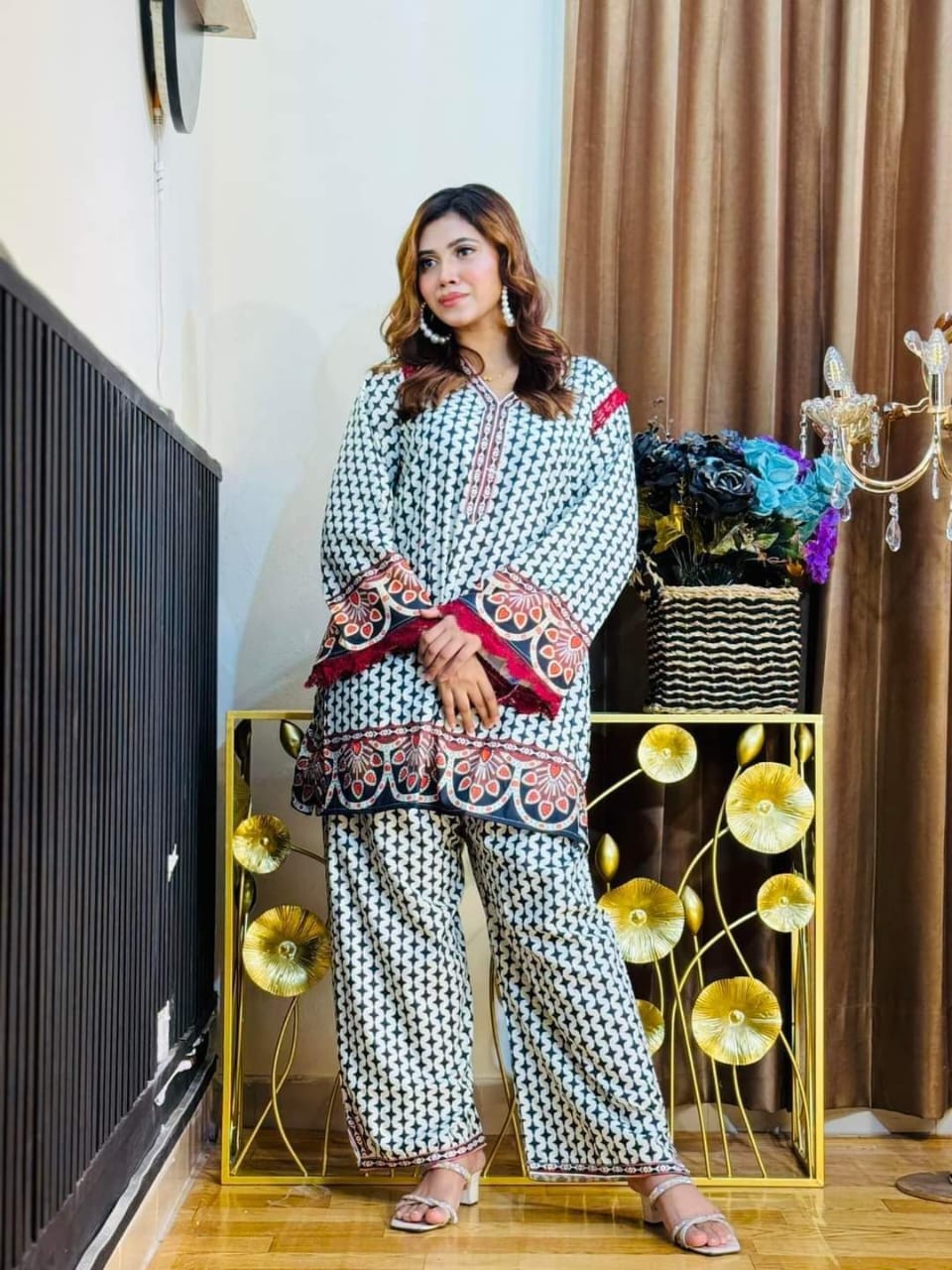 Chic and Sleek Majolica Print Co-Ord Set_img_0