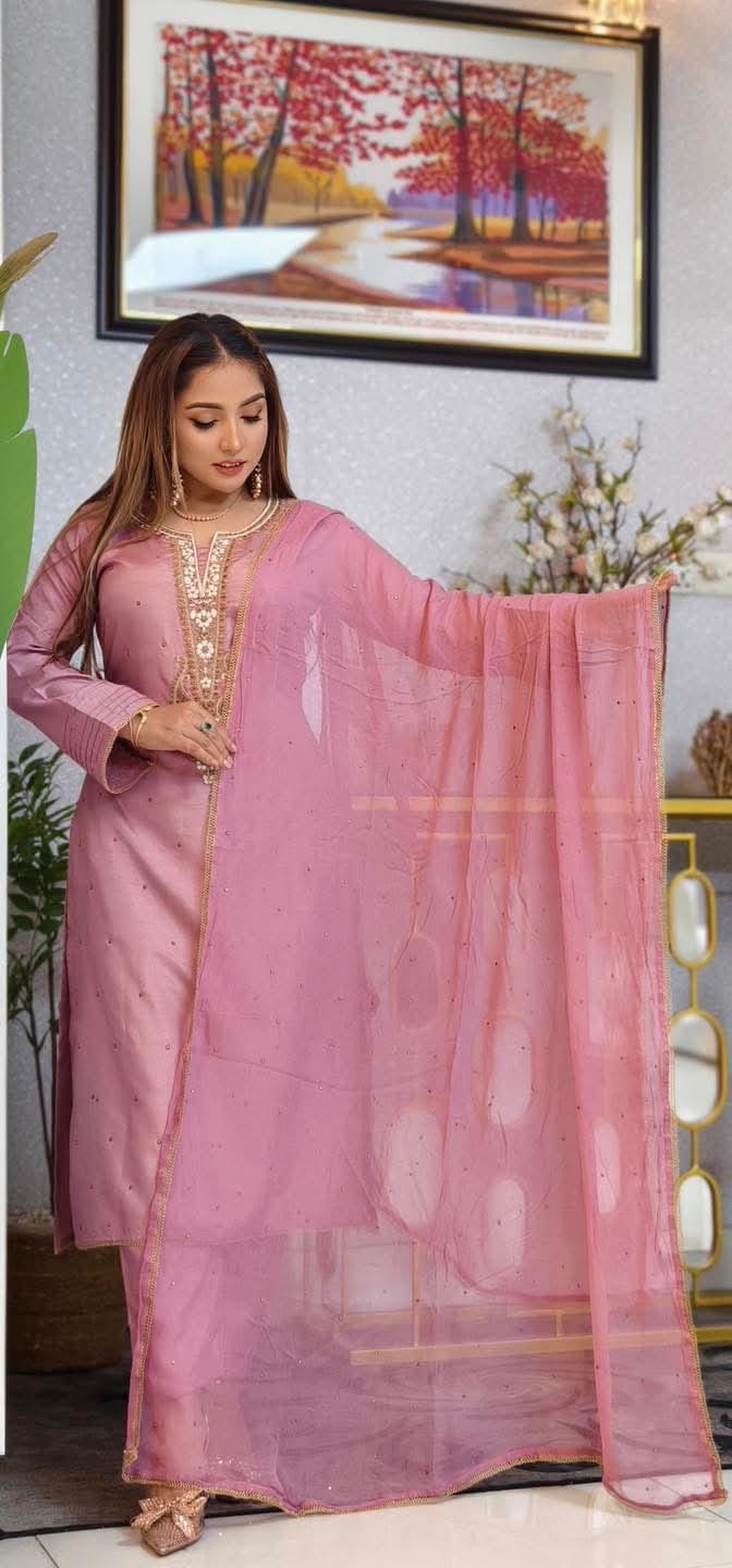 Embroidery Three Piece_img_0