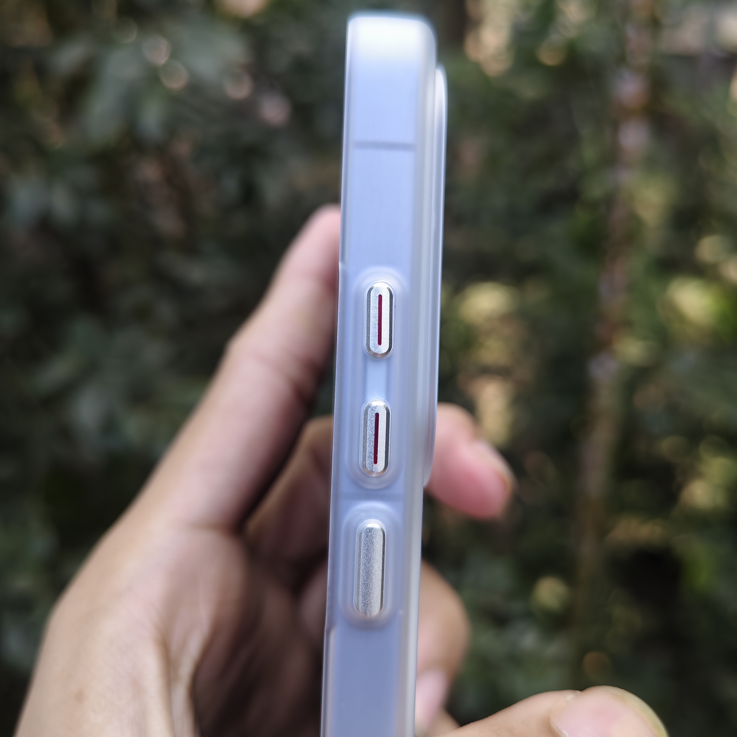 iQOO Neo11 Magnetic Corrugated Frosted Semi-Transparent UltraThin, fingerprint-resistant, drop-proof hard cover_img_2