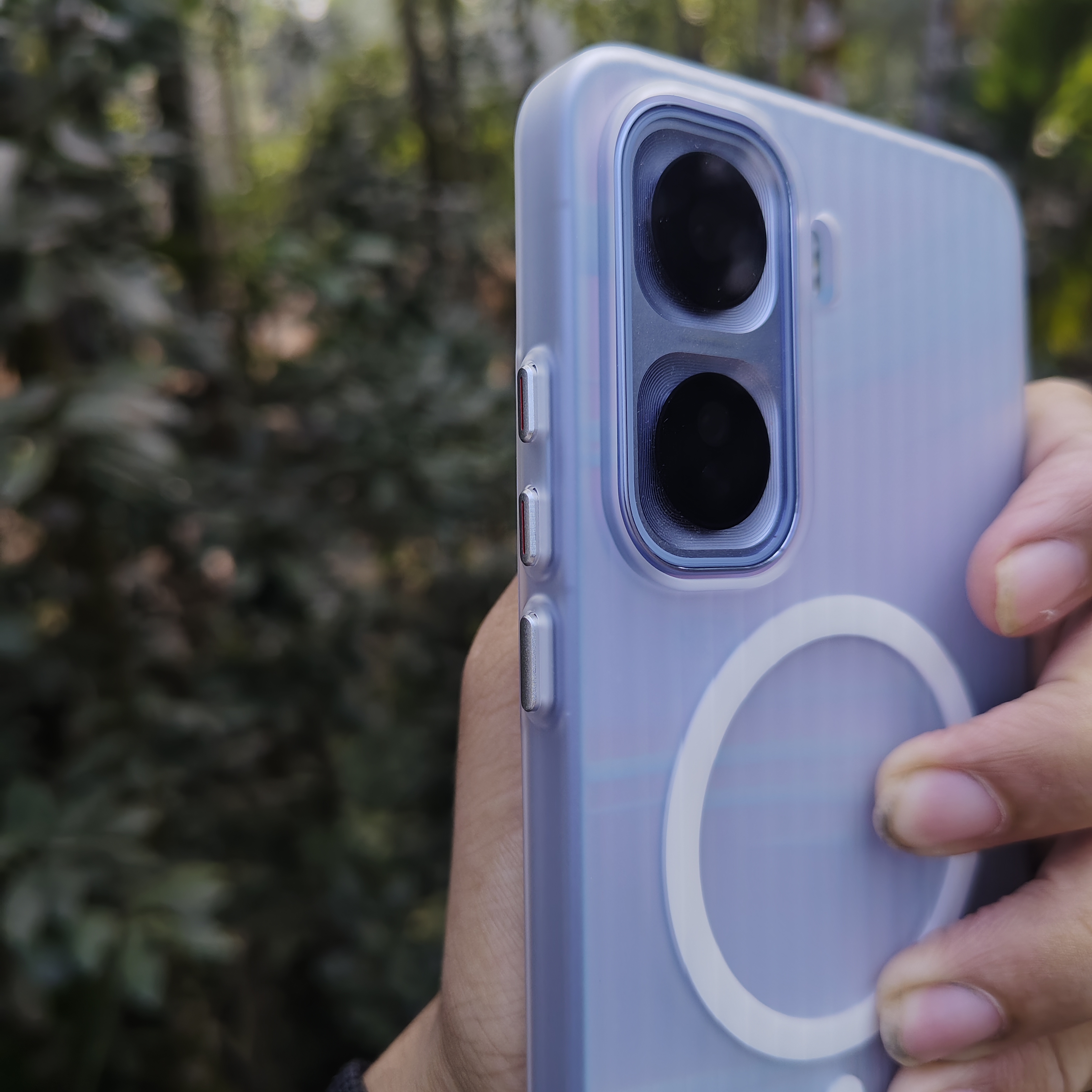 iQOO Neo11 Magnetic Corrugated, Frosted Semi-Transparent UltraThin, fingerprint-resistant, drop-proof hard cover_img_3