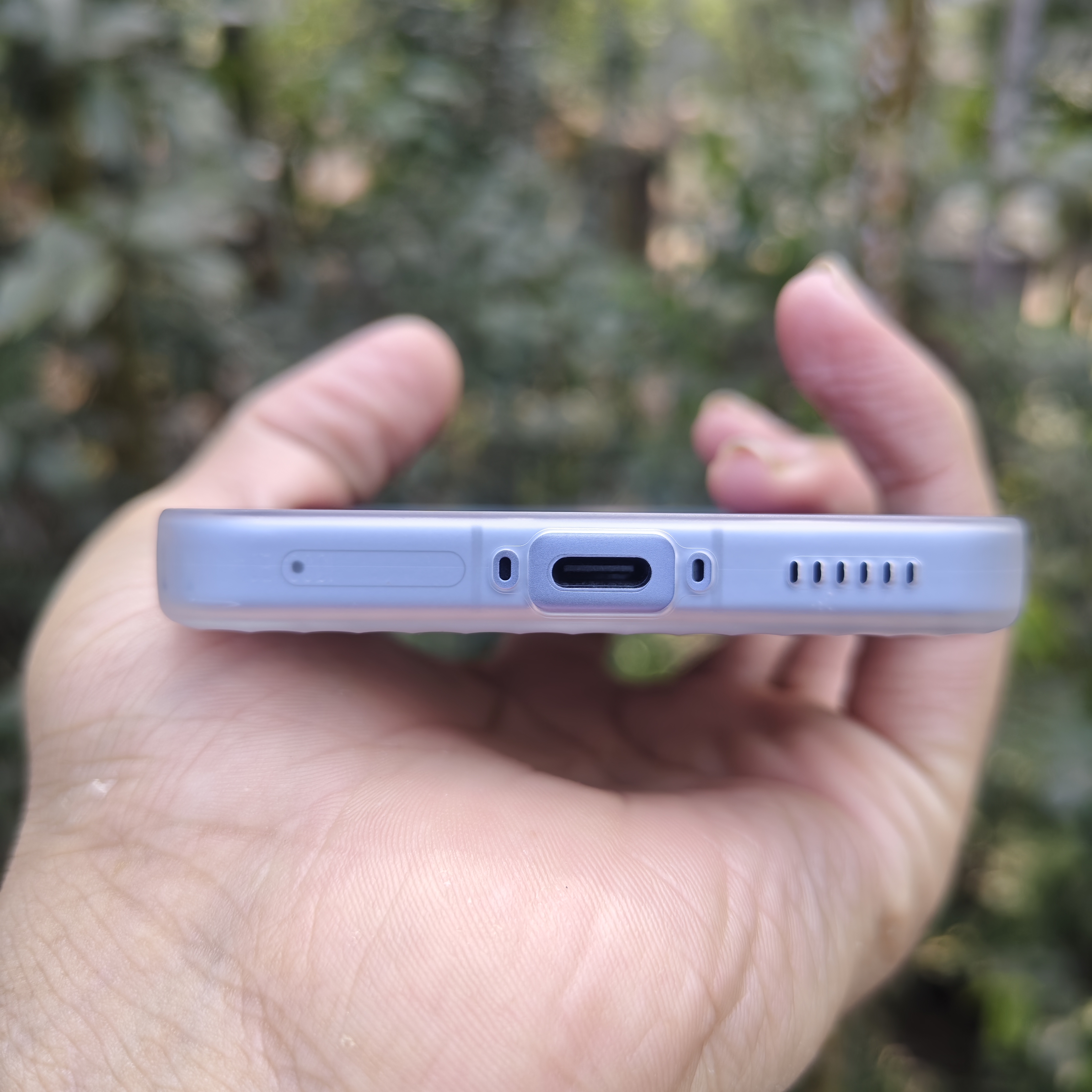 iQOO Neo11 Magnetic Corrugated, Frosted Semi-Transparent UltraThin, fingerprint-resistant, drop-proof hard cover_img_5