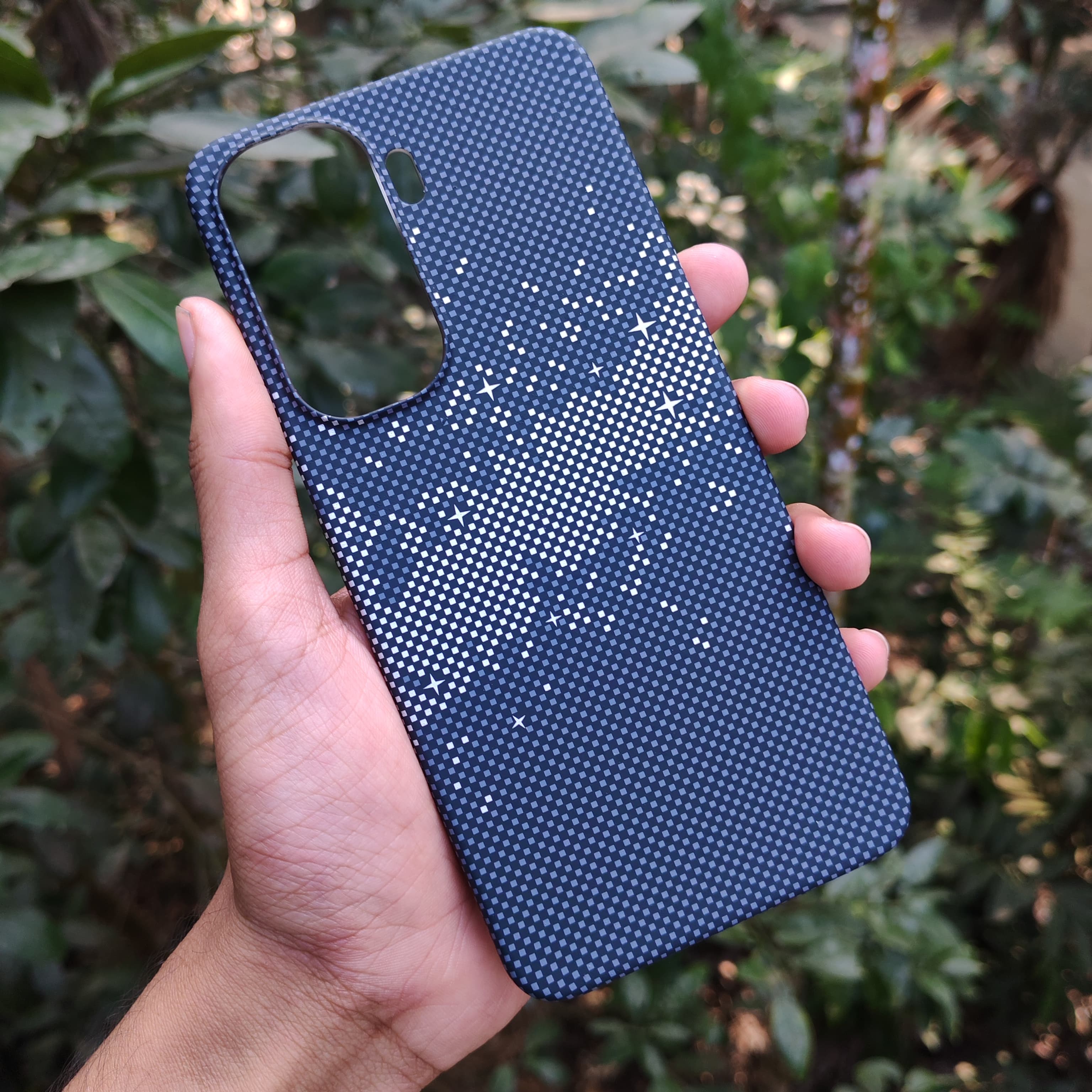 iQOO Neo11 Starry Sky Galaxy Semi-Enclosed Hard Shell Large Hole Ultra-Thin Cover_img_0