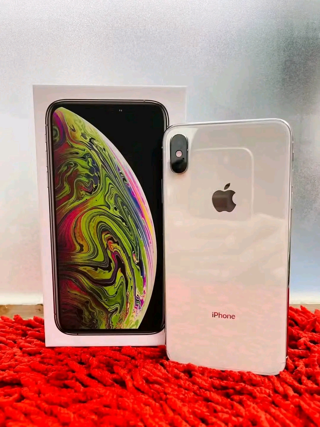 iPhone X's max