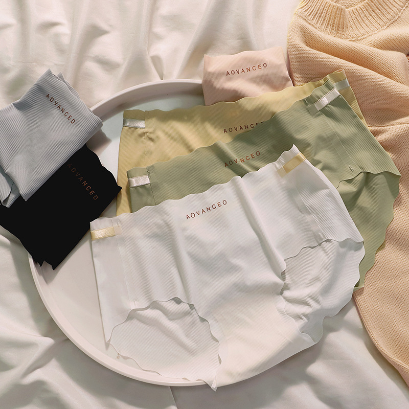 Ice Silk Seamless Women's Panties Breathable Soft Underwear Cozy Underpants Cute Briefs Skin-Friendly Female Lingerie_img_0