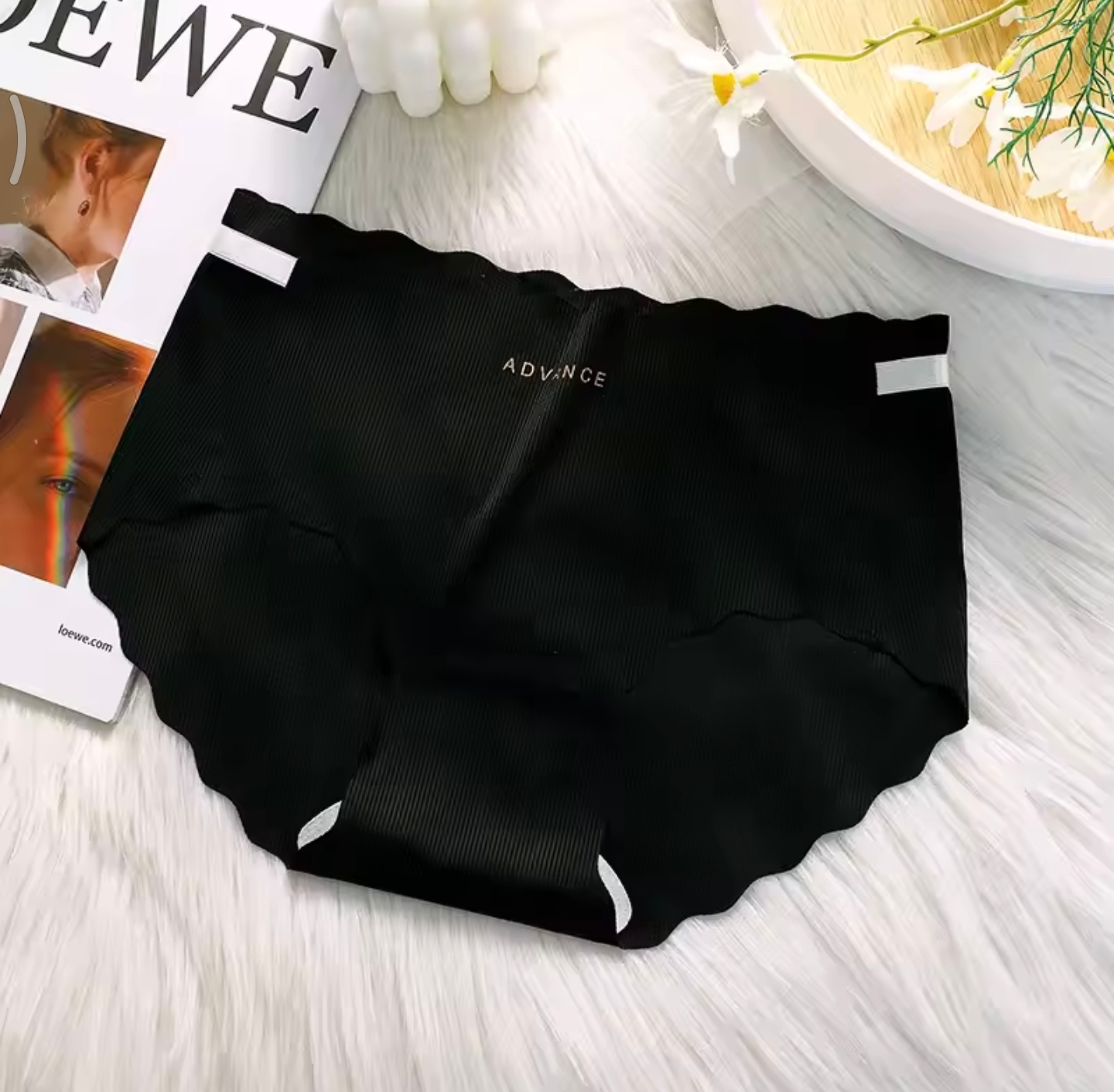 Ice Silk Seamless Women's Panties Breathable Soft Underwear Cozy Underpants Cute Briefs Skin-Friendly Female Lingerie_img_4