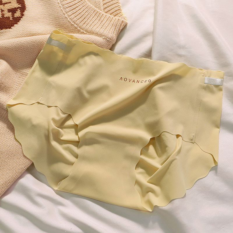 Ice Silk Seamless Women's Panties Breathable Soft Underwear Cozy Underpants Cute Briefs Skin-Friendly Female Lingerie_img_5