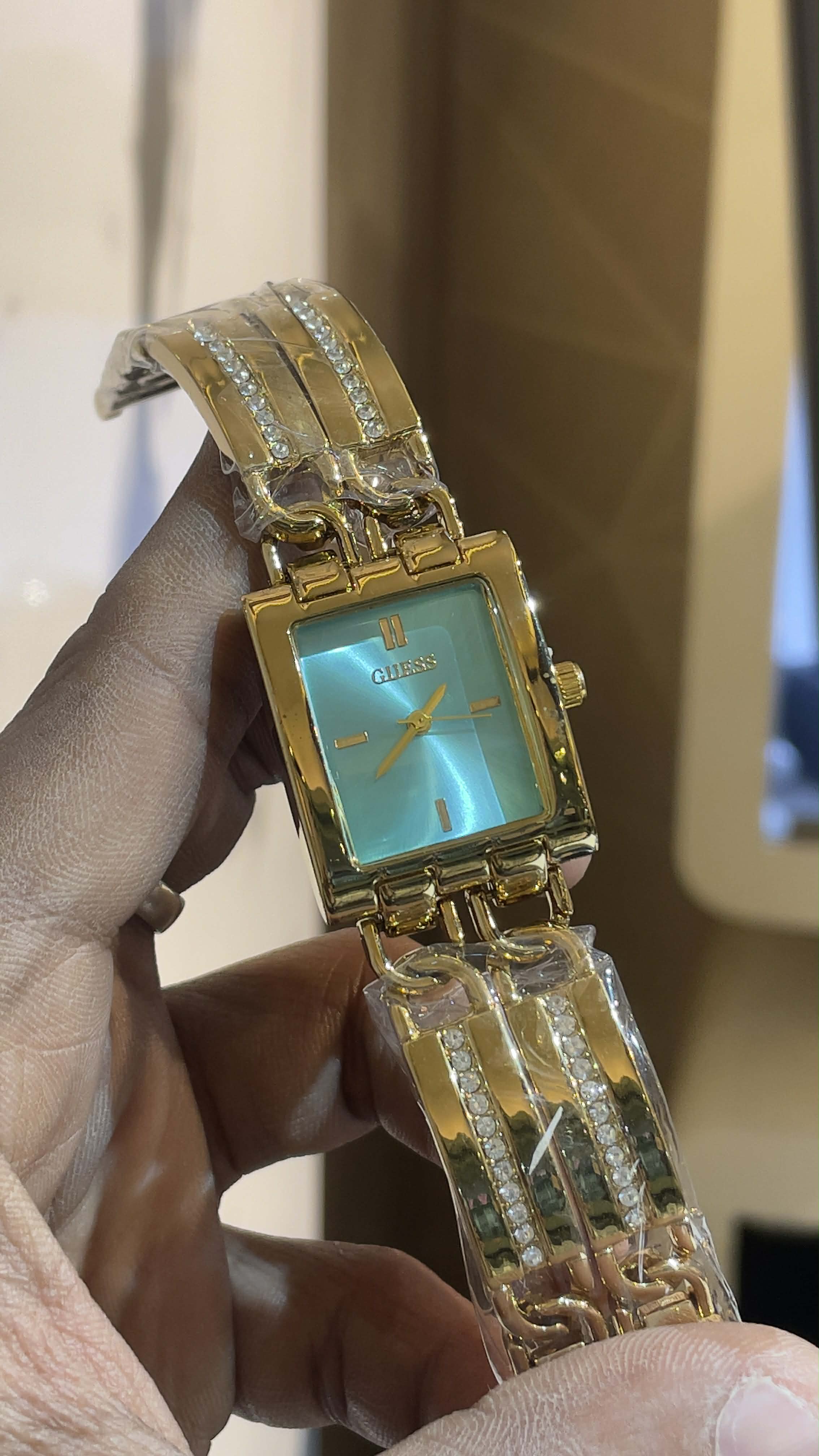 Guess Mod Women's Gold Chain Turquoise Dial