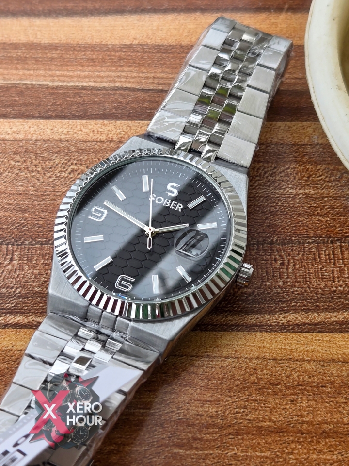 Sober Land Dweller Shape (A15 Model) | 8.7mm Slim | Silver with Black dial_img_6