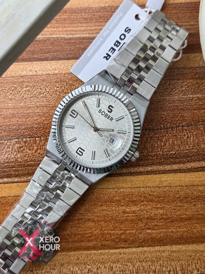 Sober Land Dweller Shape (A15 Model) |  8.7mm Slim | Silver with White Dial_img_6