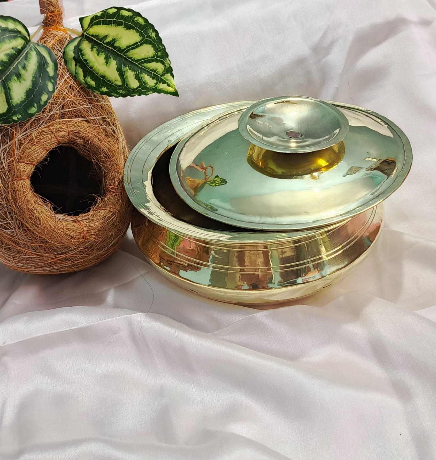 ঢাকনা সহ তরকারি হাড়ি ( ২ কেজি রান্নার জন্য)