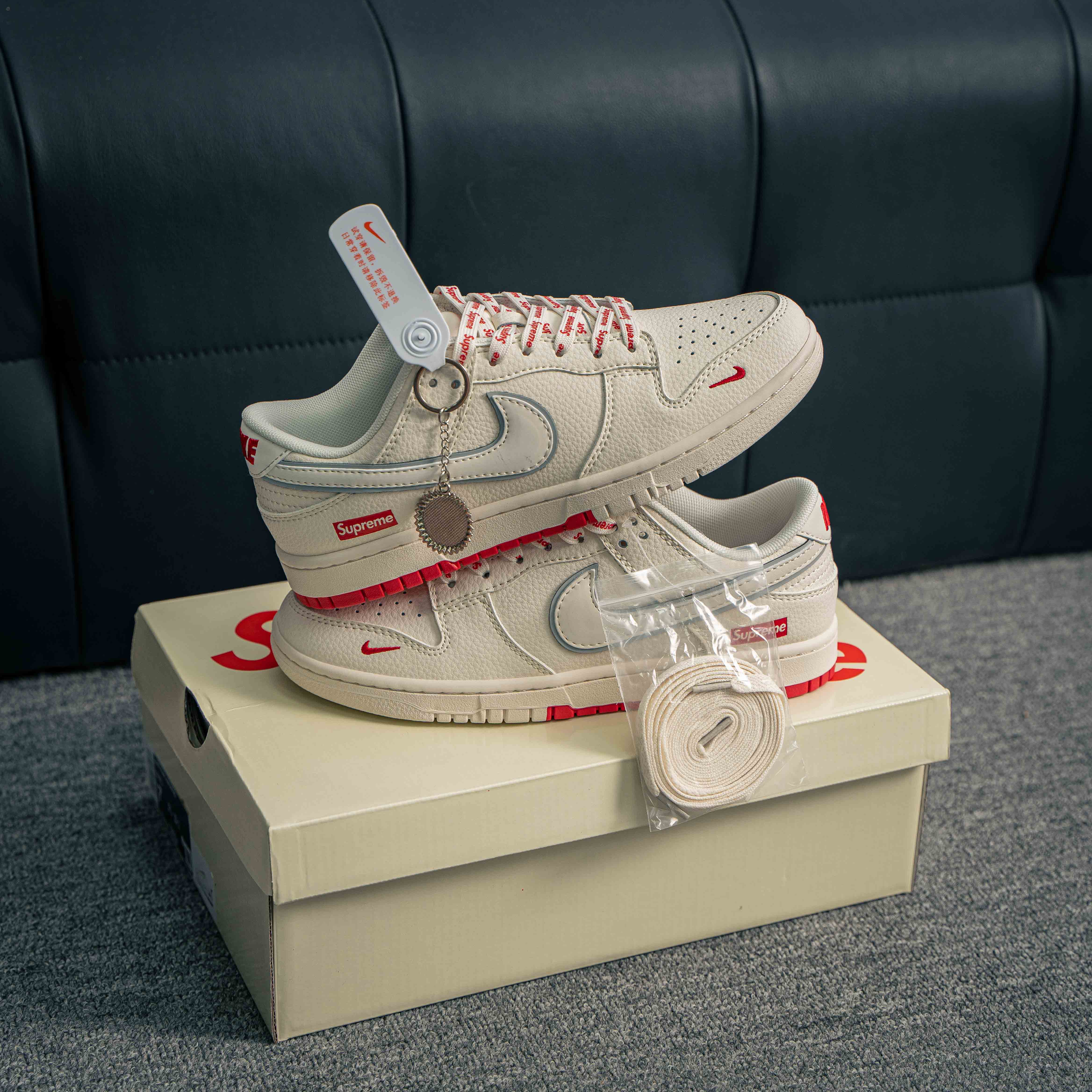 Nike SB Dunk Low x Supreme (1:1)_img_1