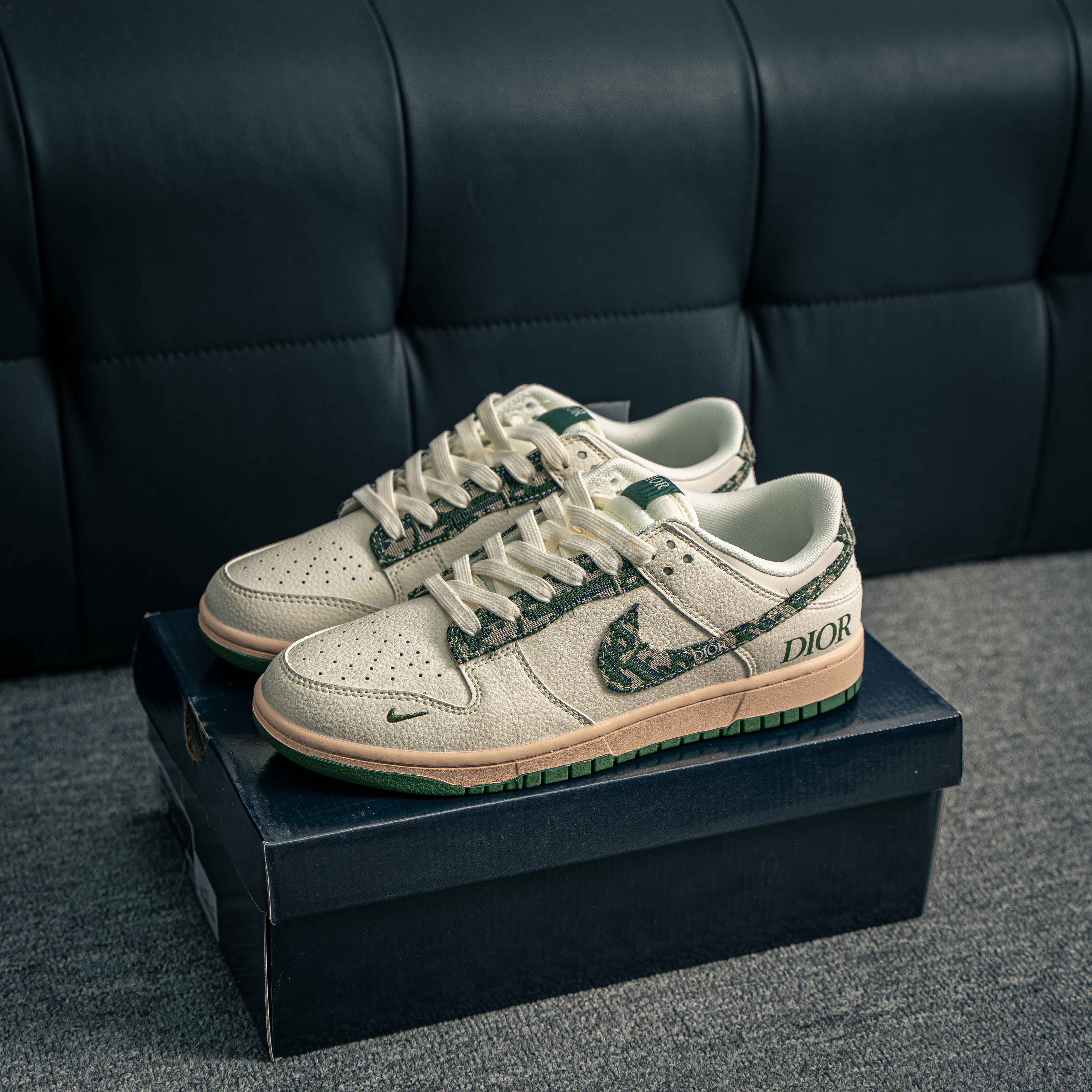 Nike SB Dunk Low x Dior  (1:1)_img_3