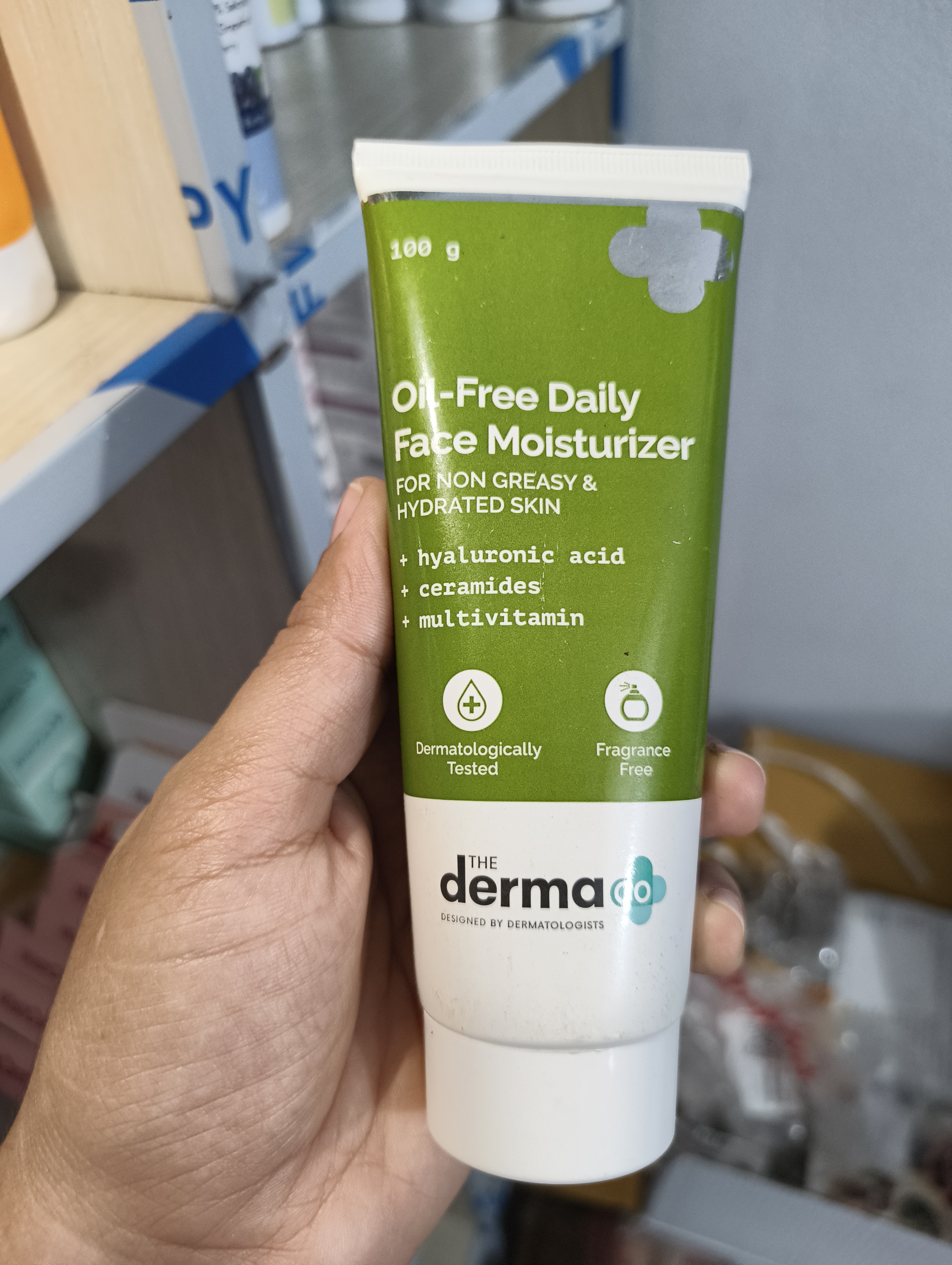 Derma Co Oil Free Daily Face Moisturizer for Non Greasy & Hydrated Skin - 100ml_img_1