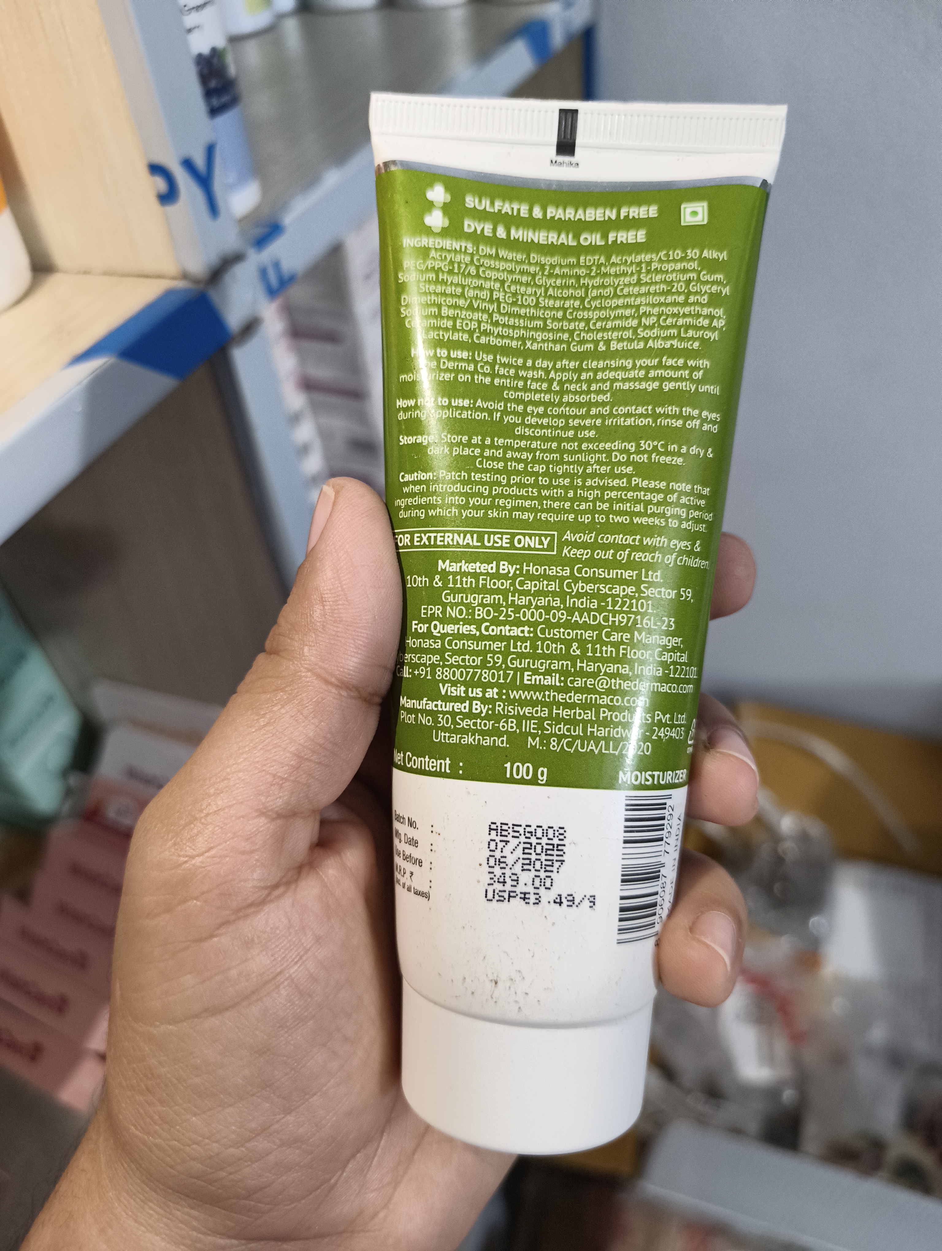 Derma Co Oil Free Daily Face Moisturizer for Non Greasy & Hydrated Skin - 100ml_img_2