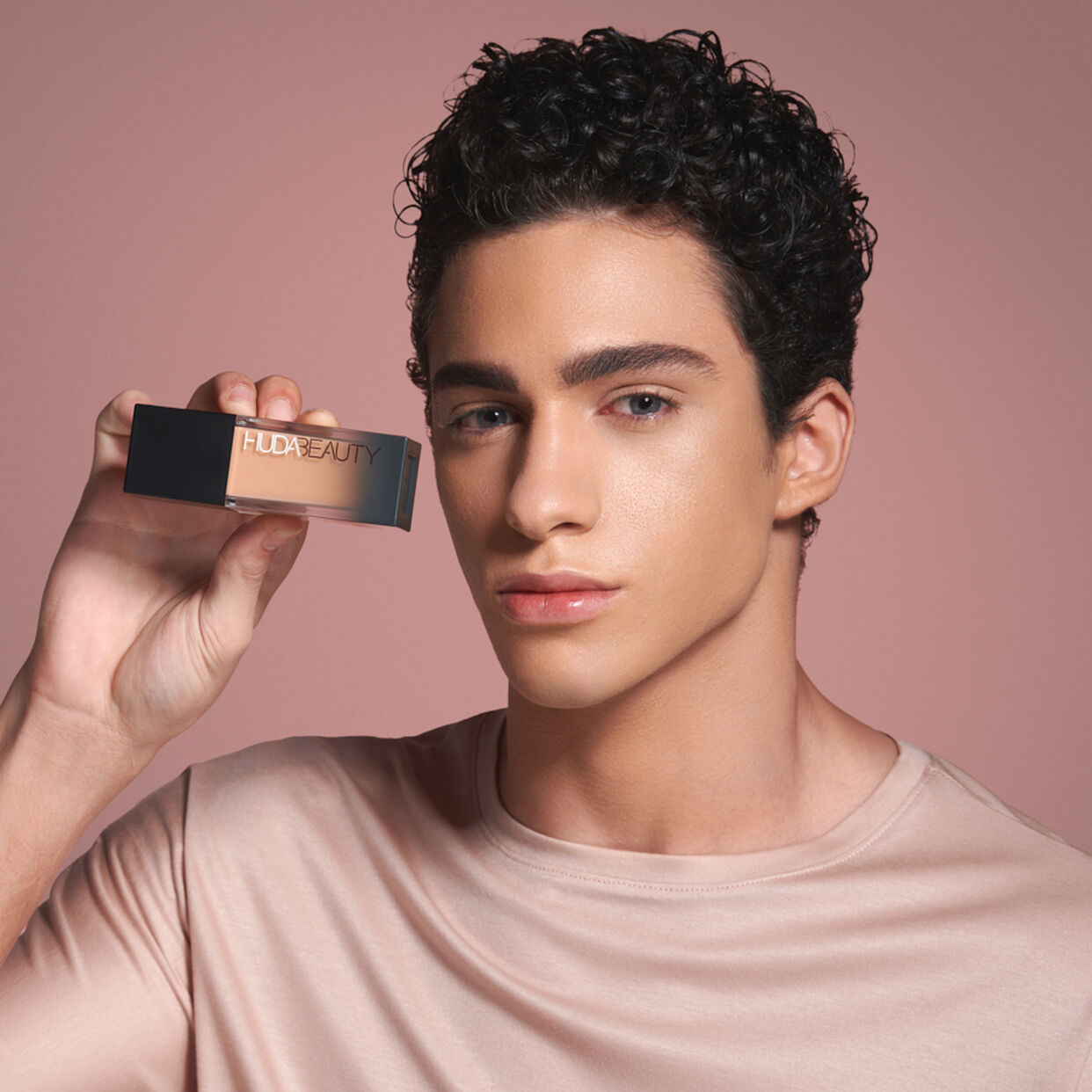 Huda Beauty β #FauxFilter Luminous Matte Full Coverage Liquid Foundation_img_14