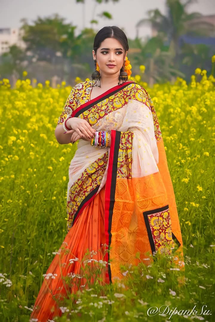 Digital Print Saree with Blouse piece_img_0