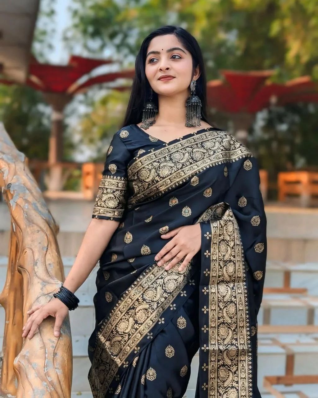 Japani Silk Screen Print Saree with Blouse Piece_img_0