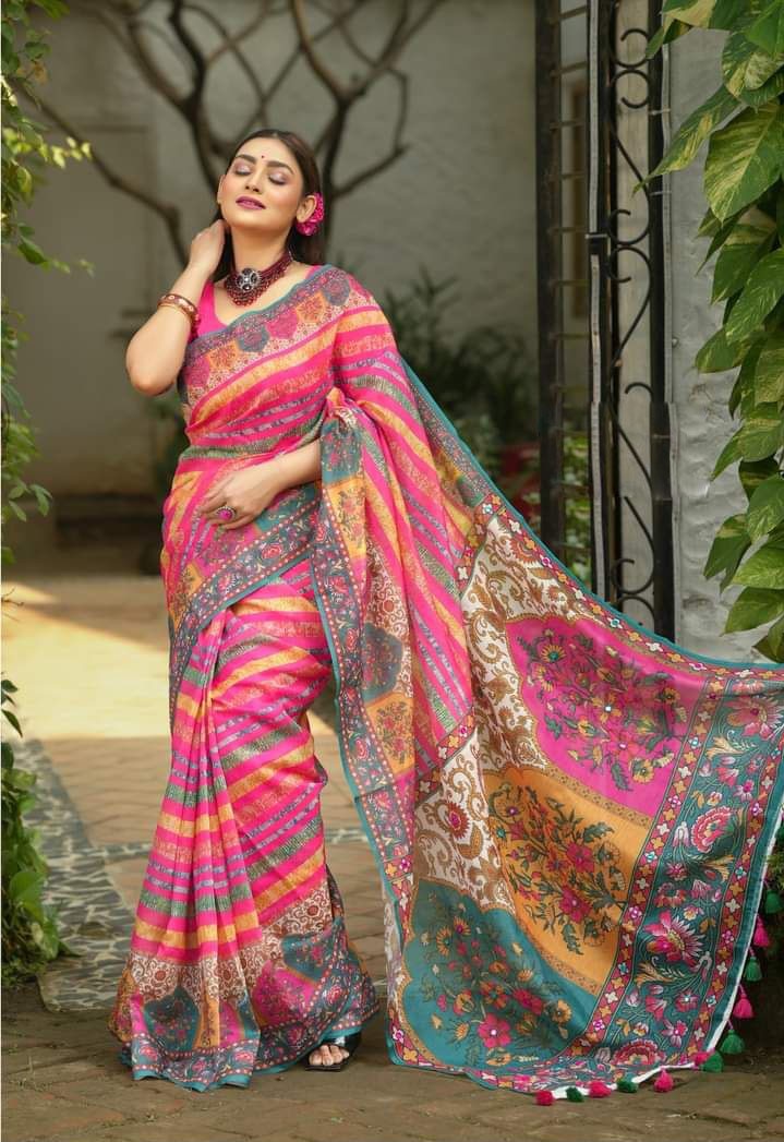 Digital Print Saree with Blouse Piece_img_0