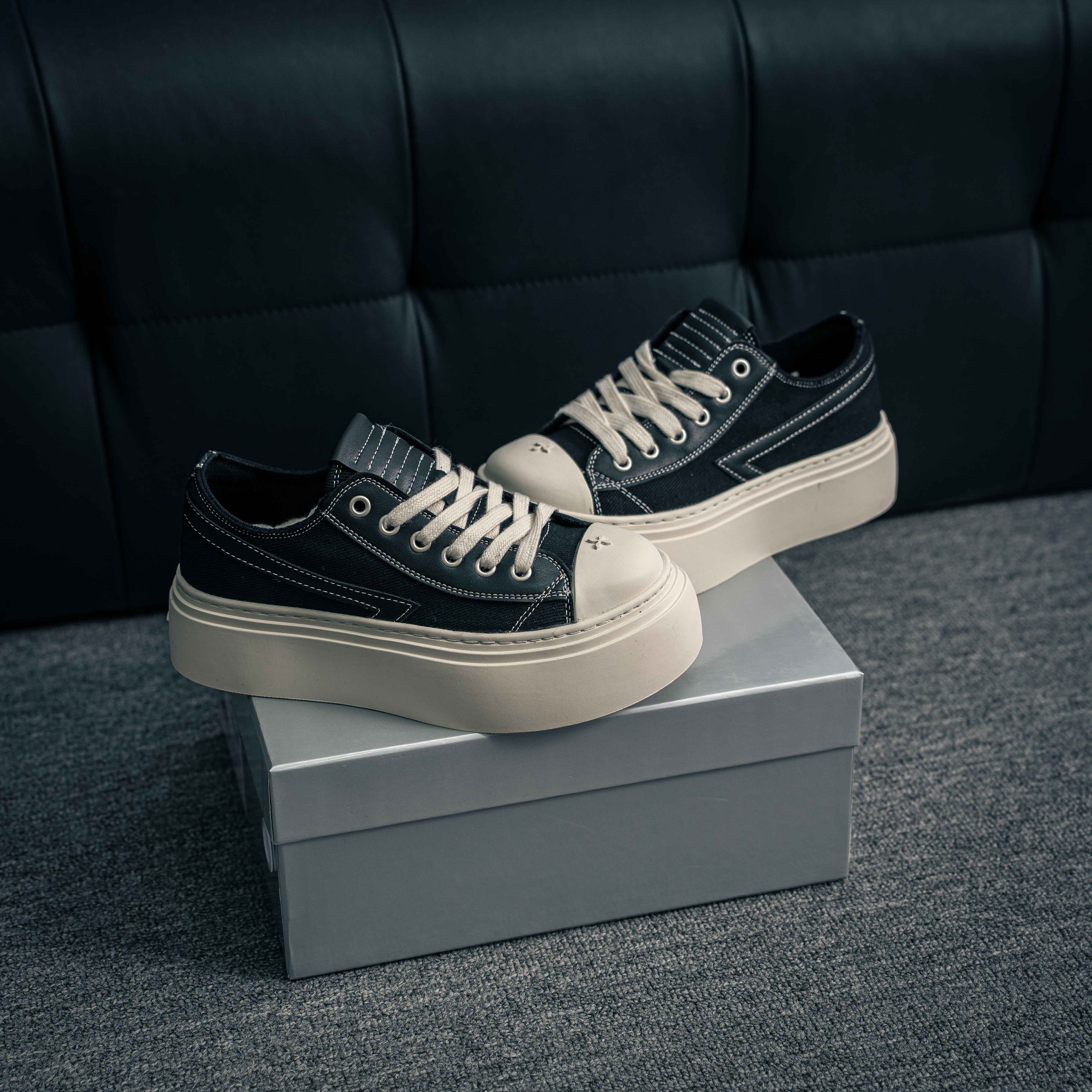 SMFK SS23 Super Model Retro Black Skaters (1:1)_img_0