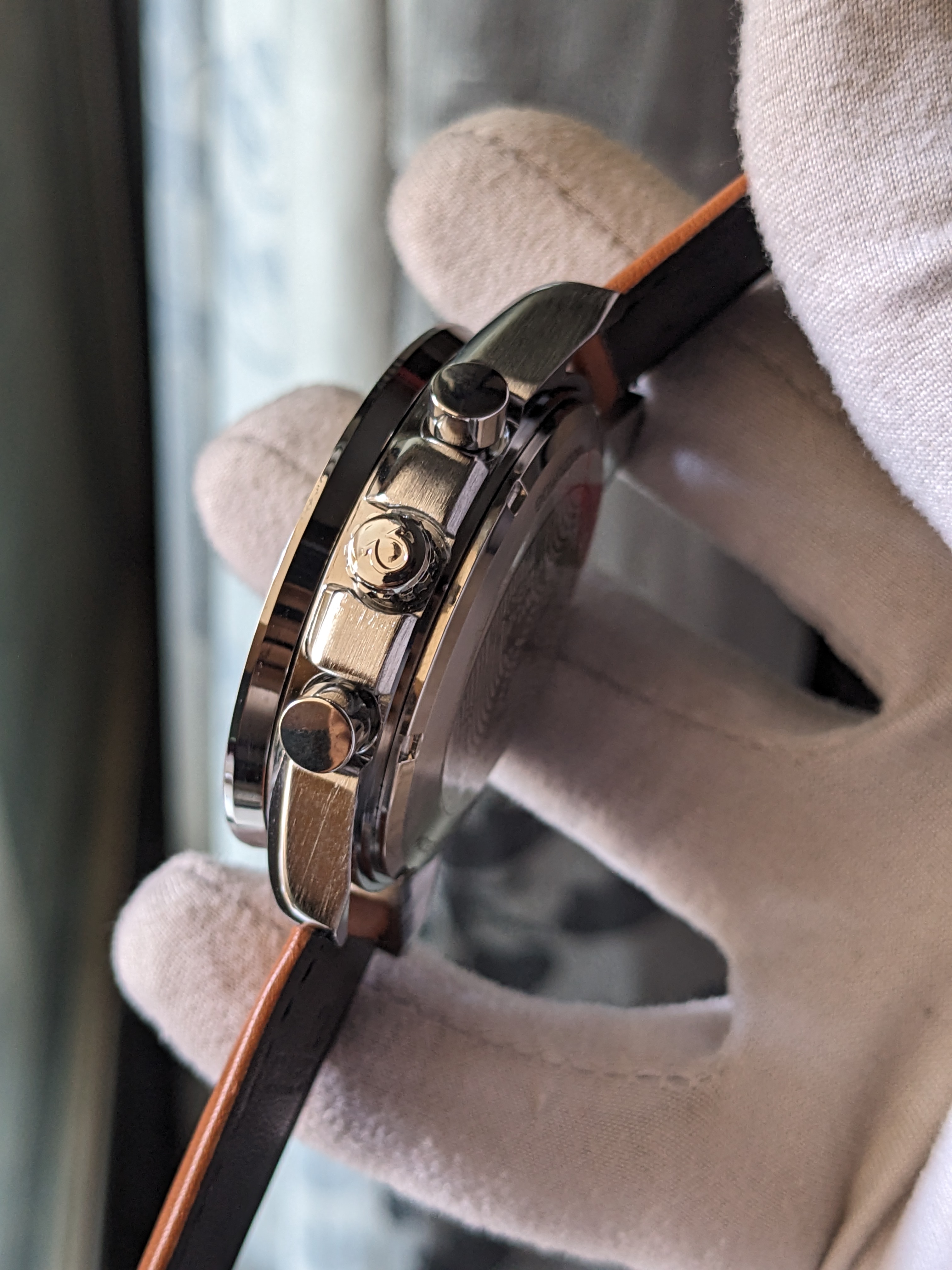 Omega Chronograph Watch White_img_2