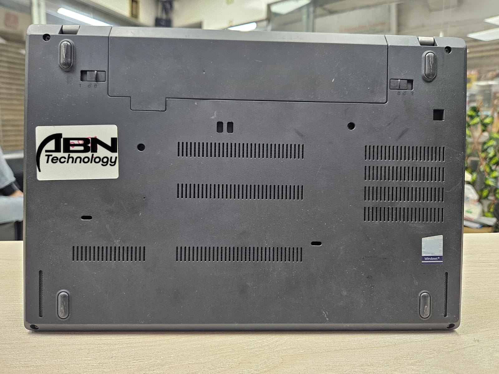 Lenovo ThinkPad T480. Core i5. 8th Generation. 8GB RAM, 256GB SSD. 14.1" Display._img_4