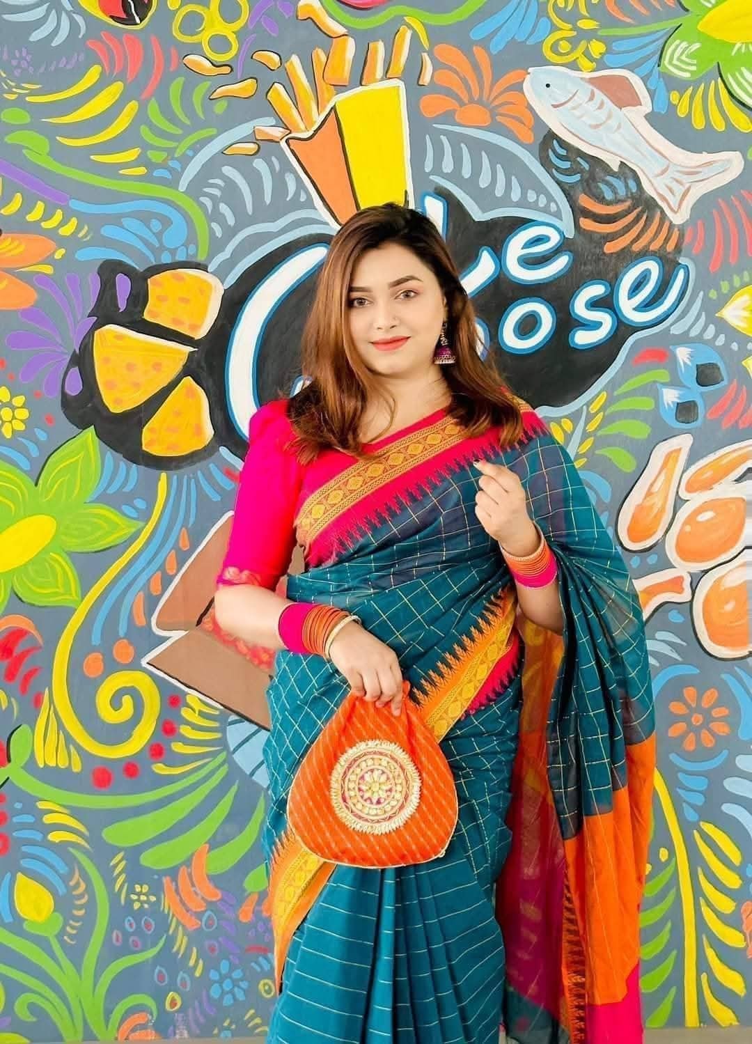 Madhuri Check Saree_img_0