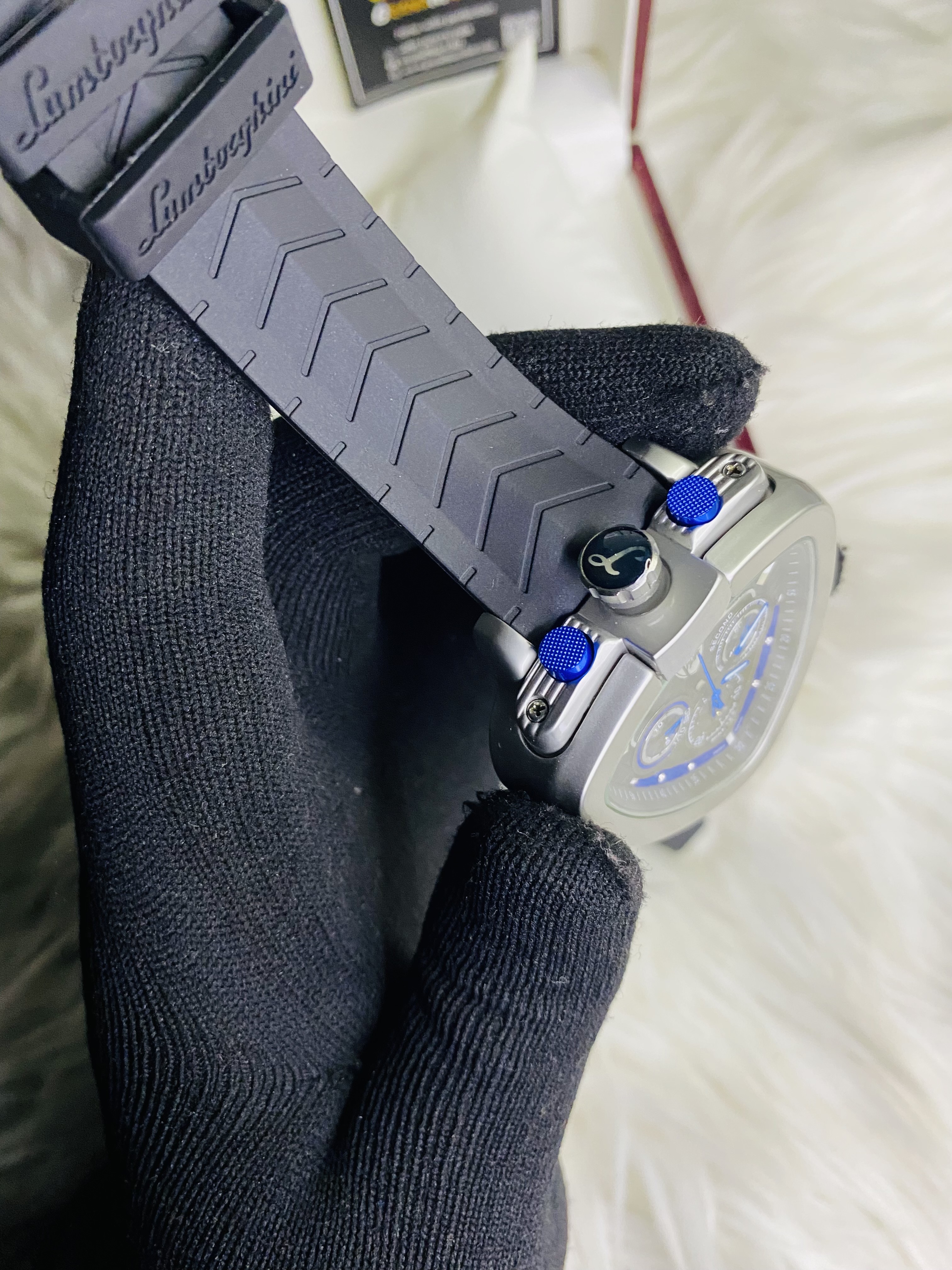 Lamborghini black belt blue dial_img_1