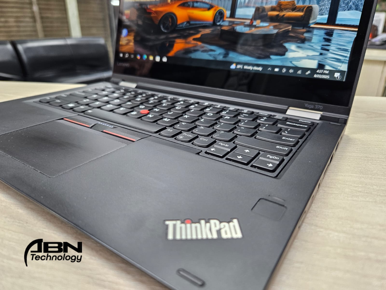 Lenovo ThinkPad Yoga X370. Core i5. 7th Generation. 8GB RAM, 256GB SSD. 13.3" X360 Touch Display (With pen)_img_2