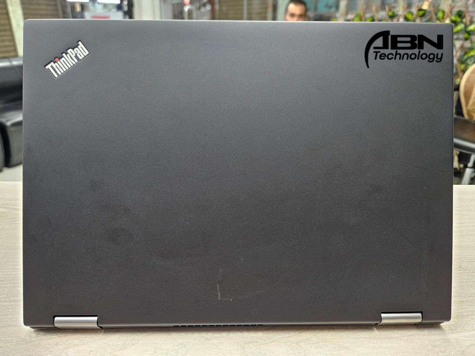 Lenovo ThinkPad Yoga X370. Core i5. 7th Generation. 8GB RAM, 256GB SSD. 13.3" X360 Touch Display (With pen)_img_3