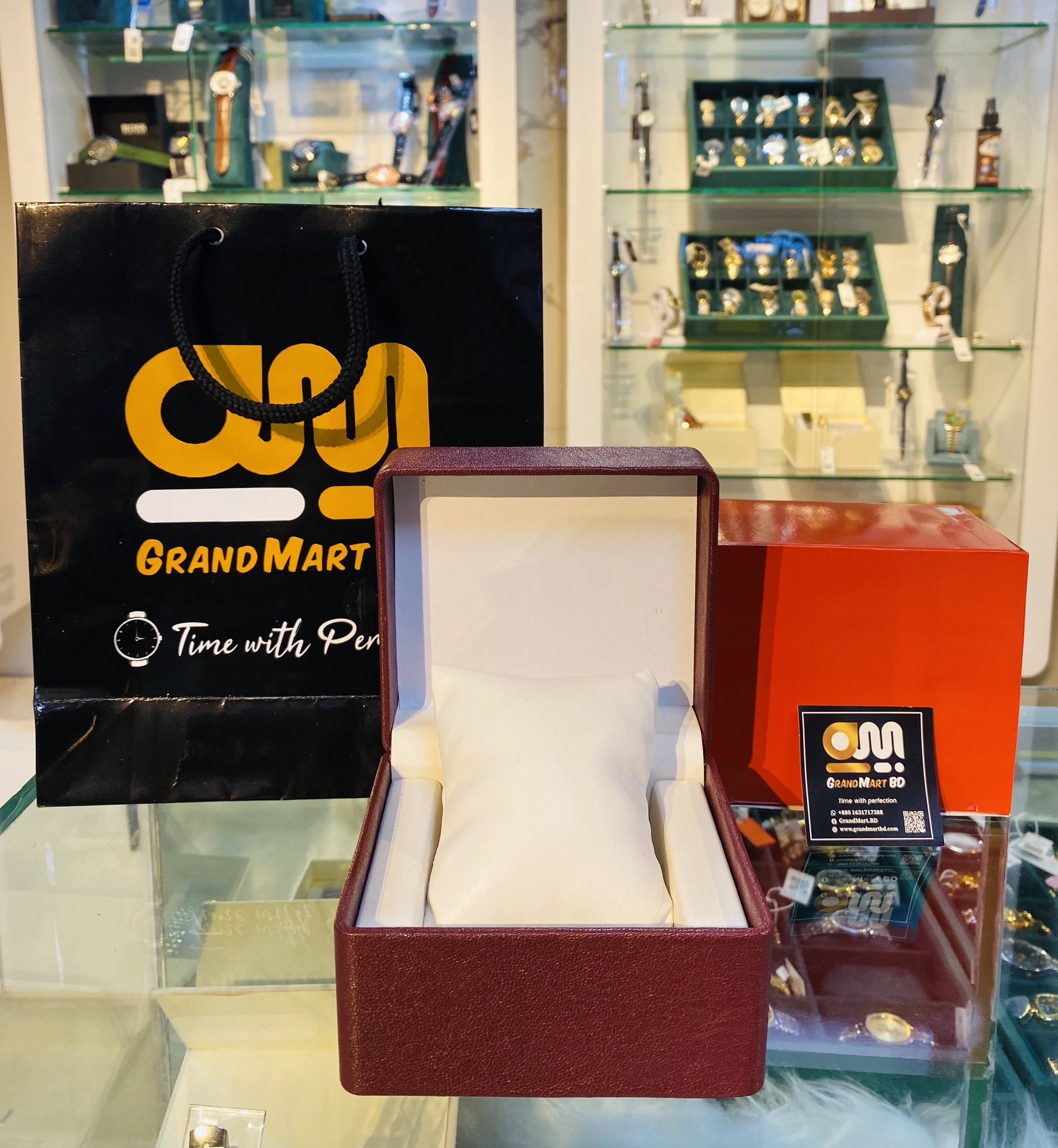 BROWN LEATHER WATCH BOX_img_1