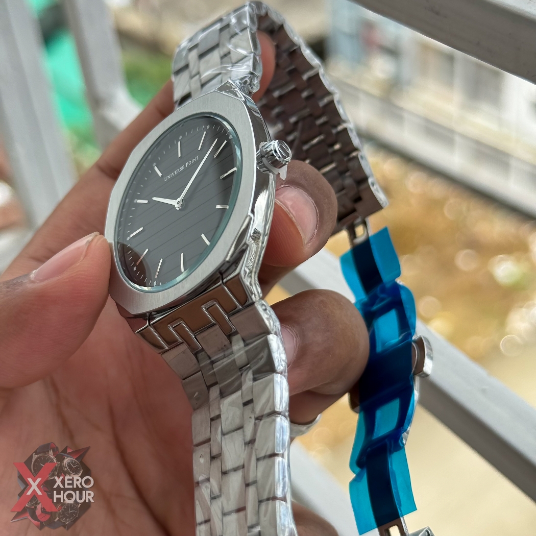 Universe Point | Gucci style | Silver body Black dial_img_5