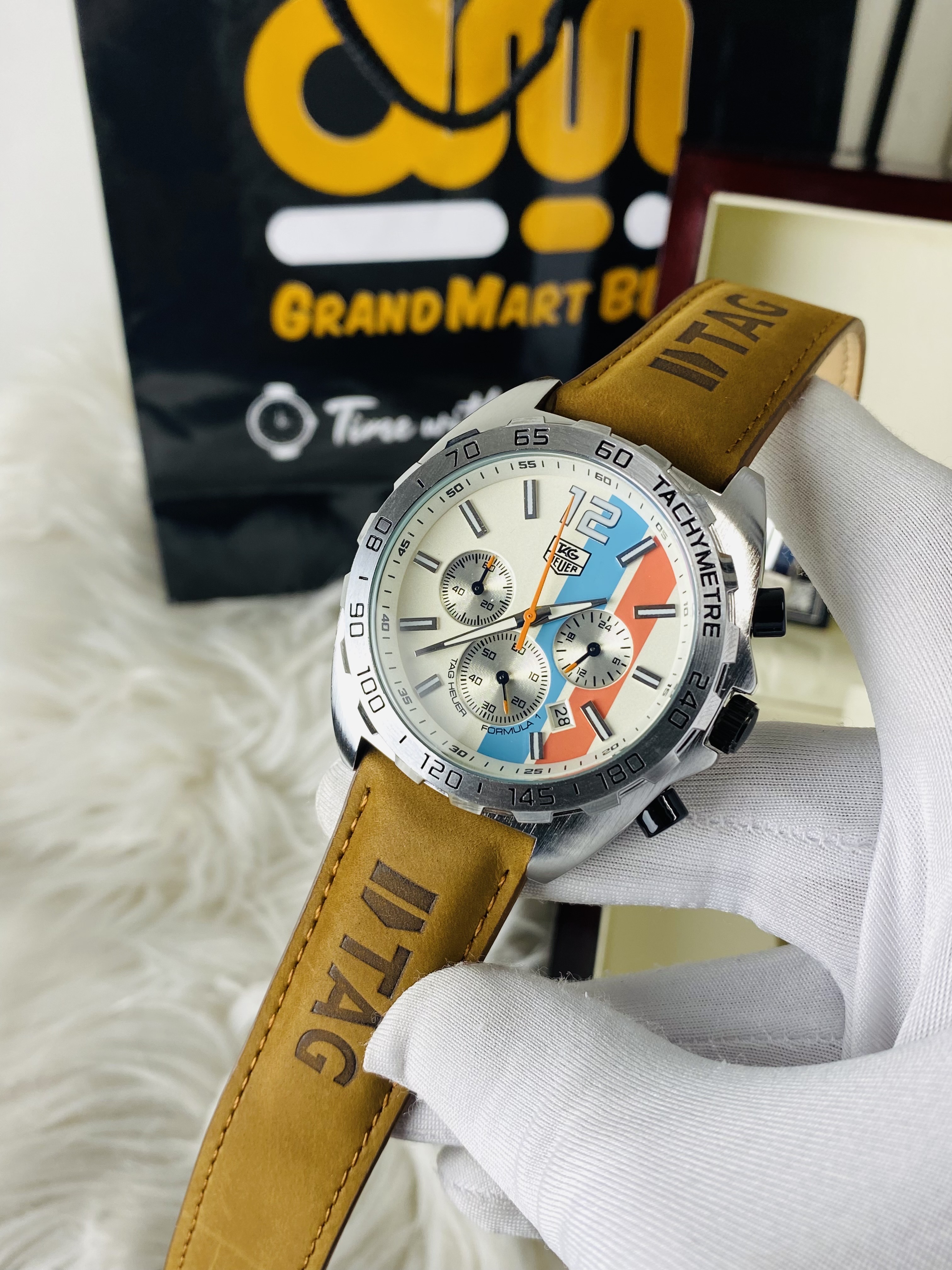 This is a TAG Heuer Formula 1 Chronograph Leather_img_1