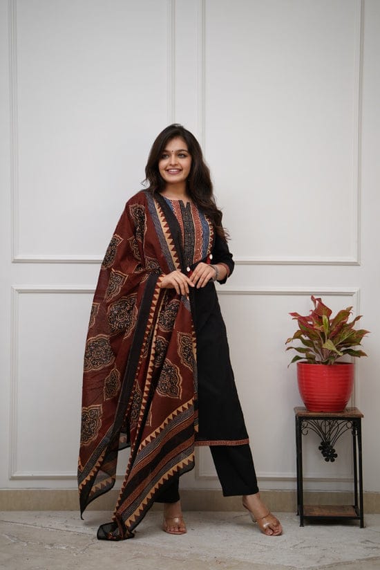 Readymade Three Piece_img_0