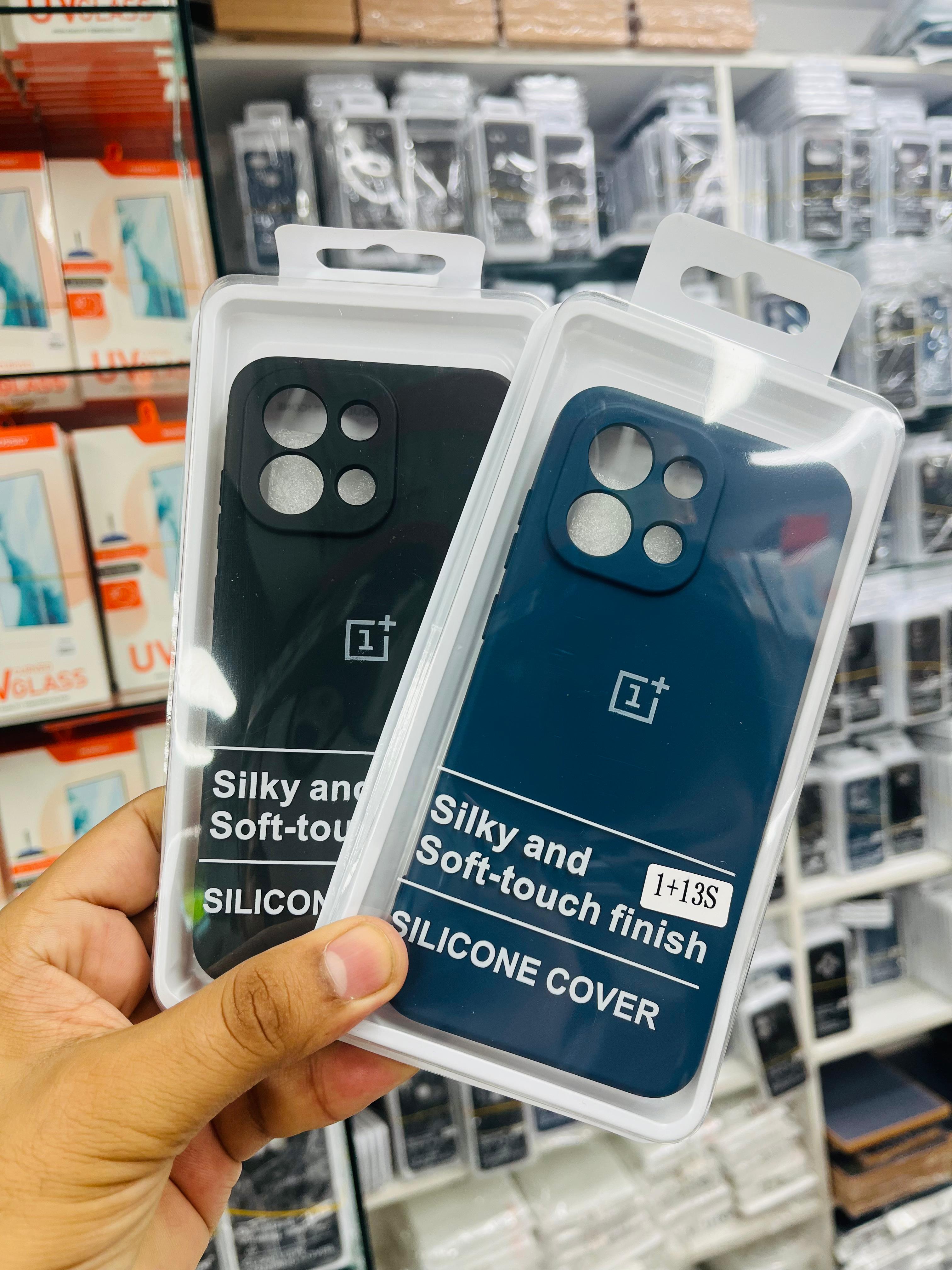 OnePlus 13T/Oneplus 13s Back Cover Silicone Back Cover_img_0