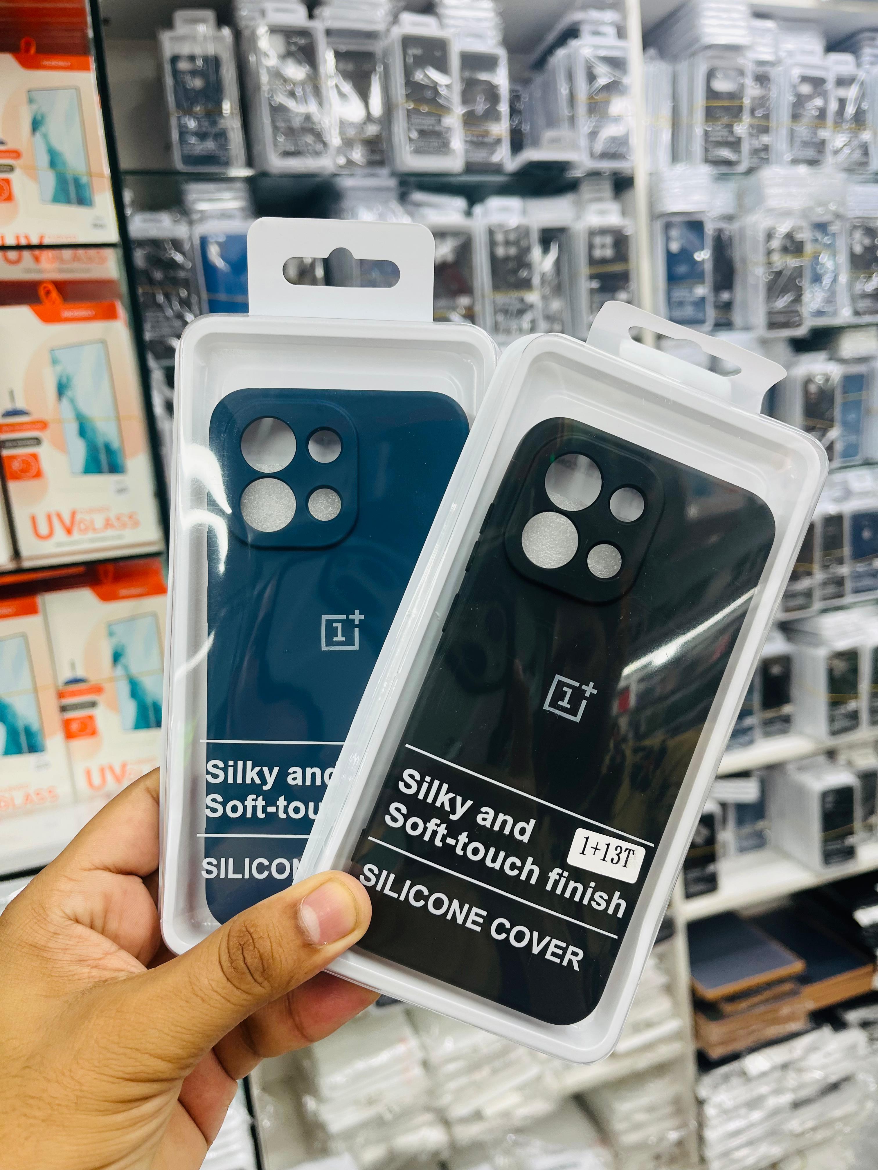 OnePlus 13T/Oneplus 13s Back Cover Silicone Back Cover_img_1