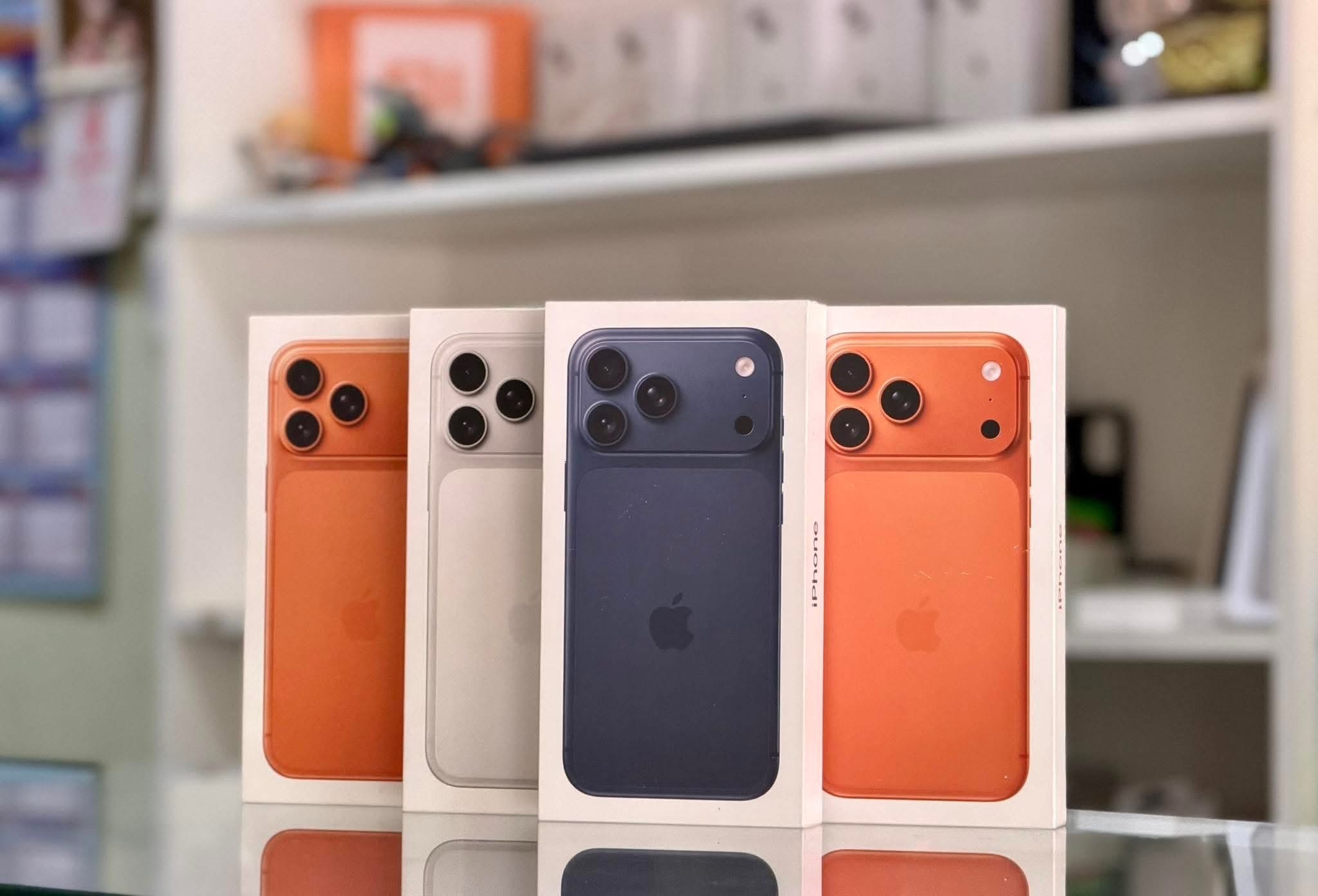 iPhone 17 Pro Max 256 GB Cosmic Orange 5G With FaceTime All colour available_img_1