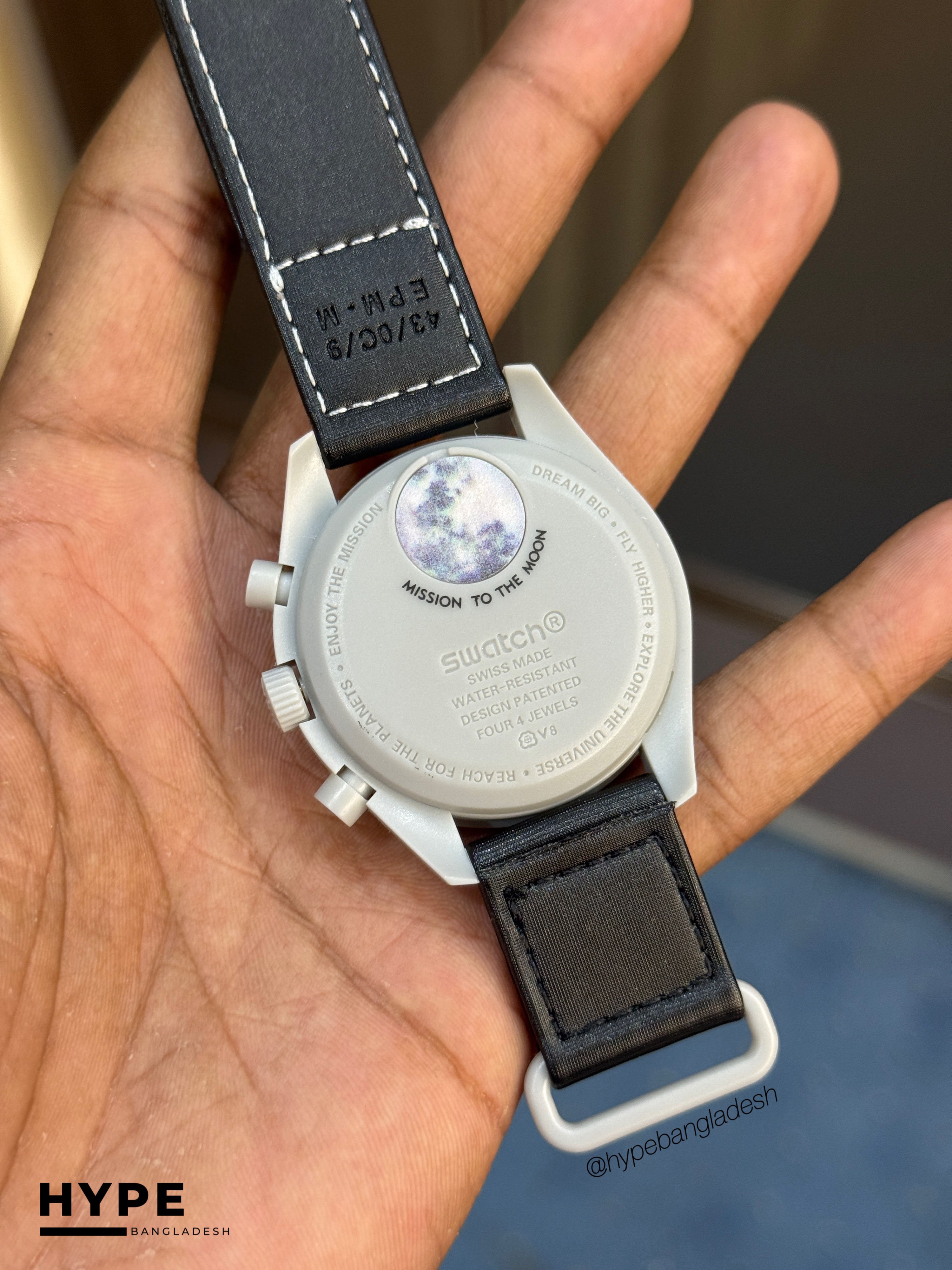 omega Moonswatch Chronograph (Black)_img_1