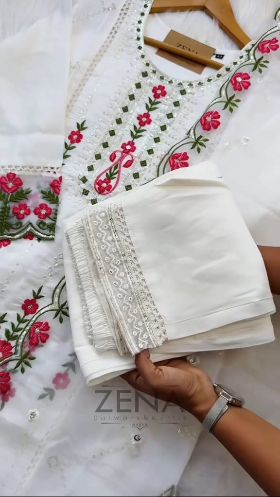 Luxury Embroidery Three Pieces - Image 6