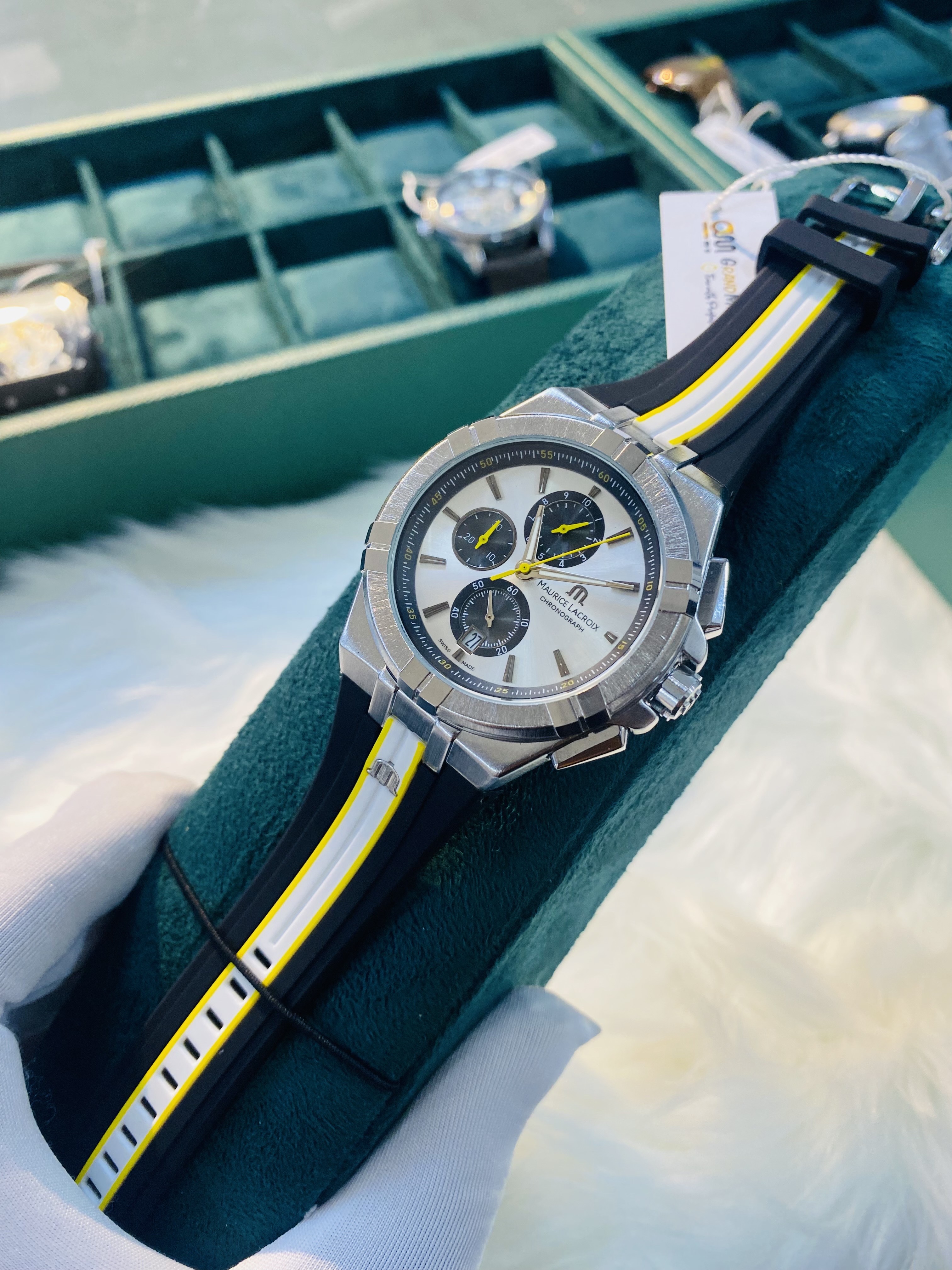 Maurice Lacrox_img_1