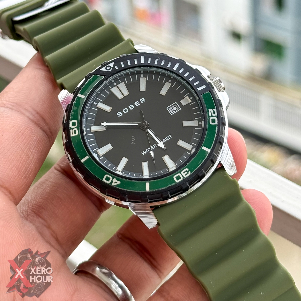 Sober Silicon Strap Sport | Date just Rotating Bezel | Green Dial
