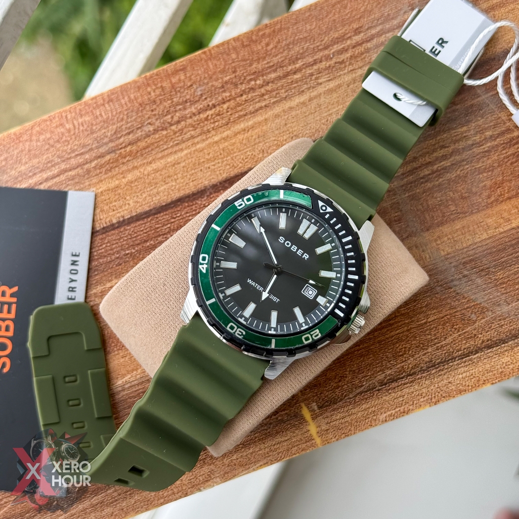 Sober Silicon Strap Sport | Date just Rotating Bezel | Green Dial_img_2