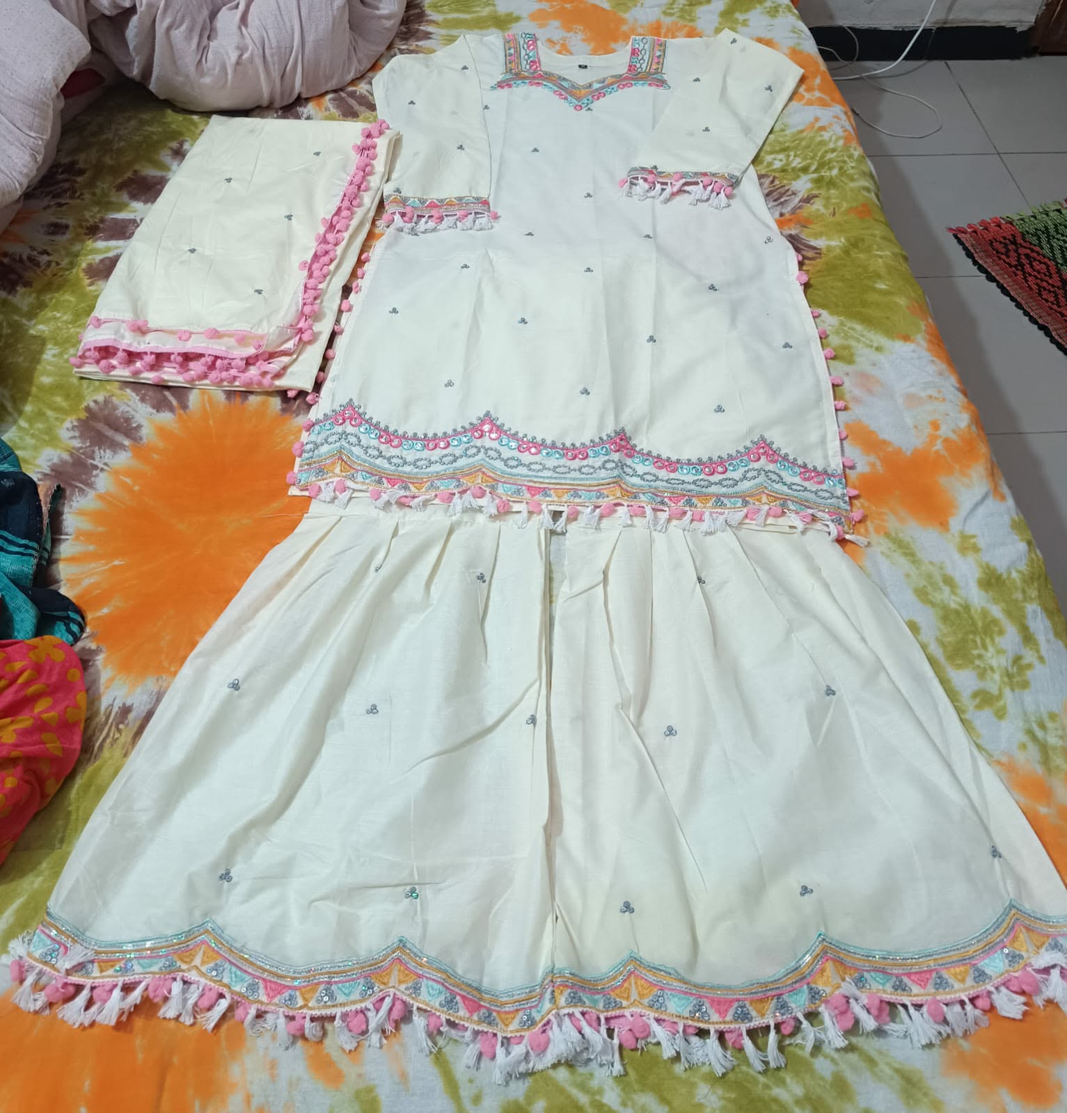 Soft off white beauty with elegant lace & embroidery touch Gharara ready 3pis._img_14